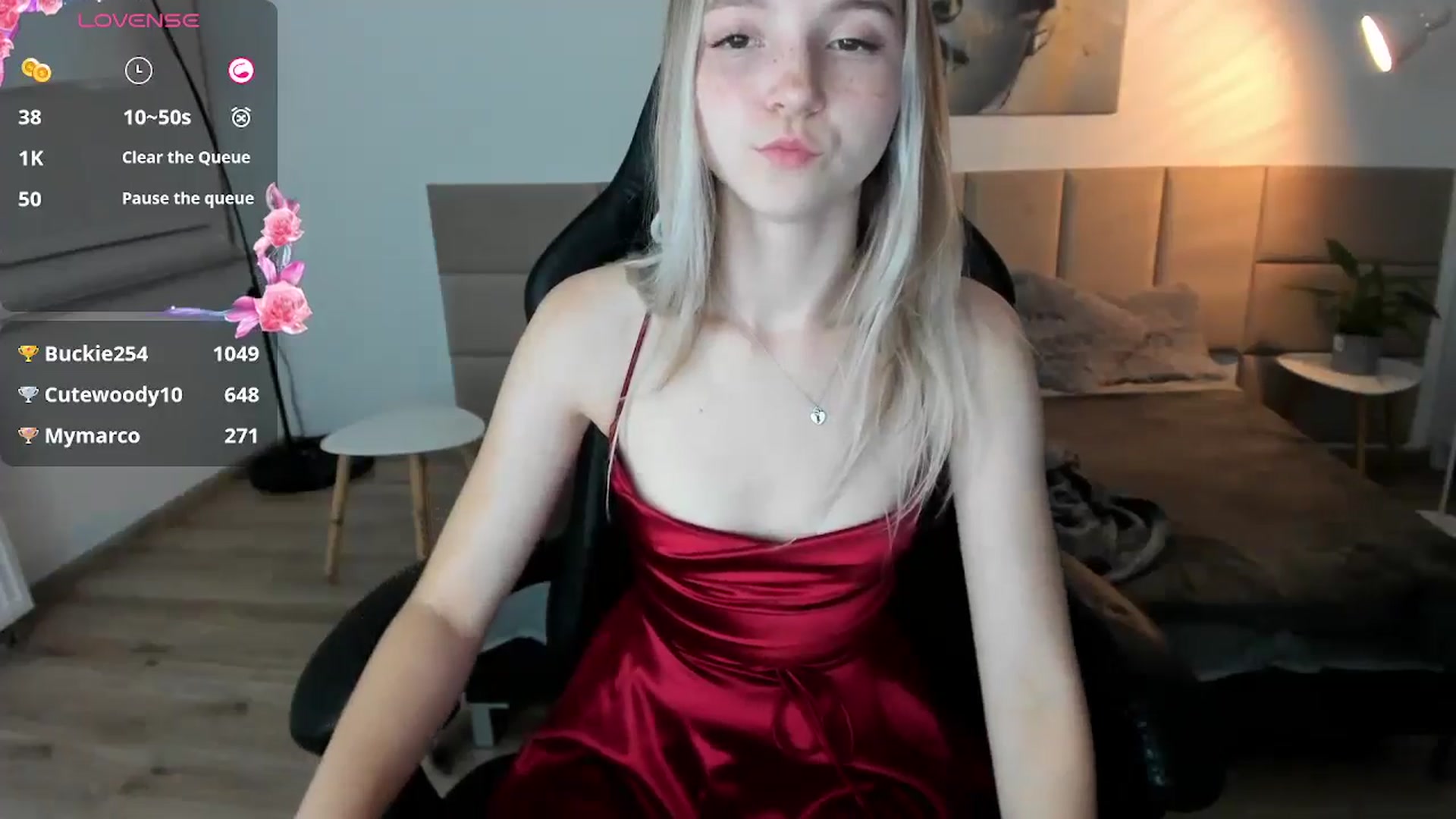 Gallery image thumbnail from Daisyy's myfreecams stream on, 10/05/2024, 17:27 image 3 of 20