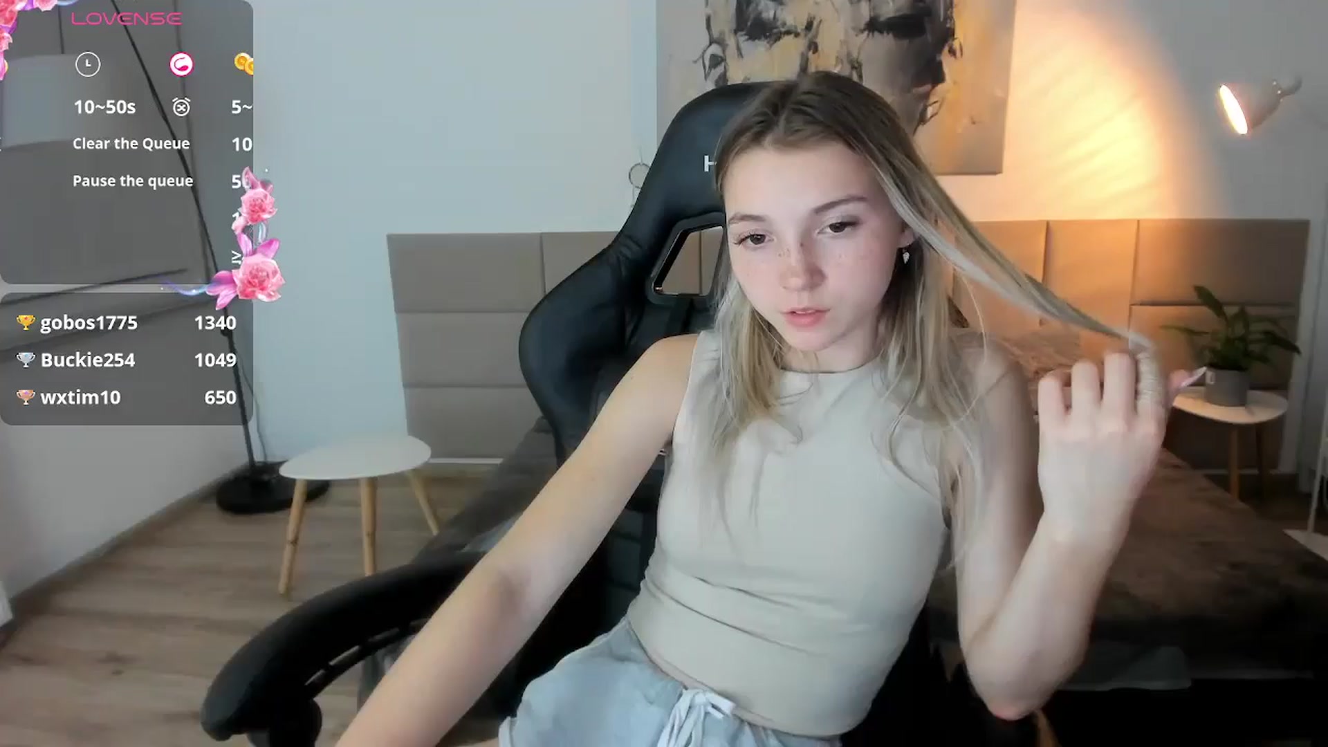 Gallery image thumbnail from Daisyy's myfreecams stream on, 10/05/2024, 19:24 image 11 of 20