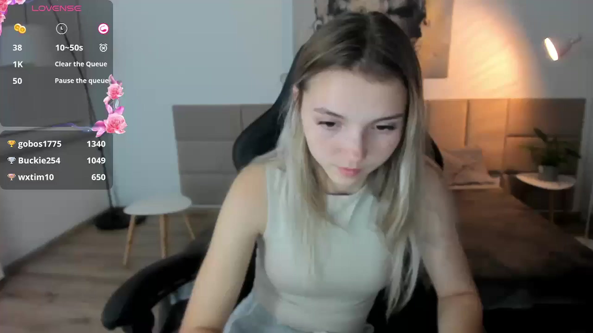 Gallery image thumbnail from Daisyy's myfreecams stream on, 10/05/2024, 19:24 image 17 of 20