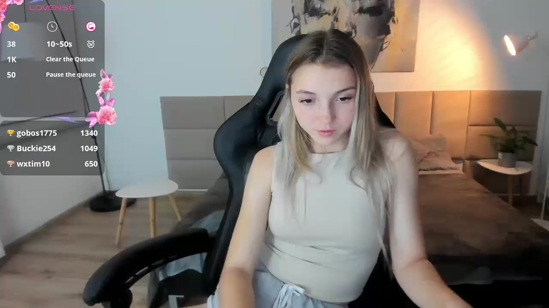 Gallery image thumbnail from Daisyy's myfreecams stream on, 10/05/2024, 19:24 image 12 of 20