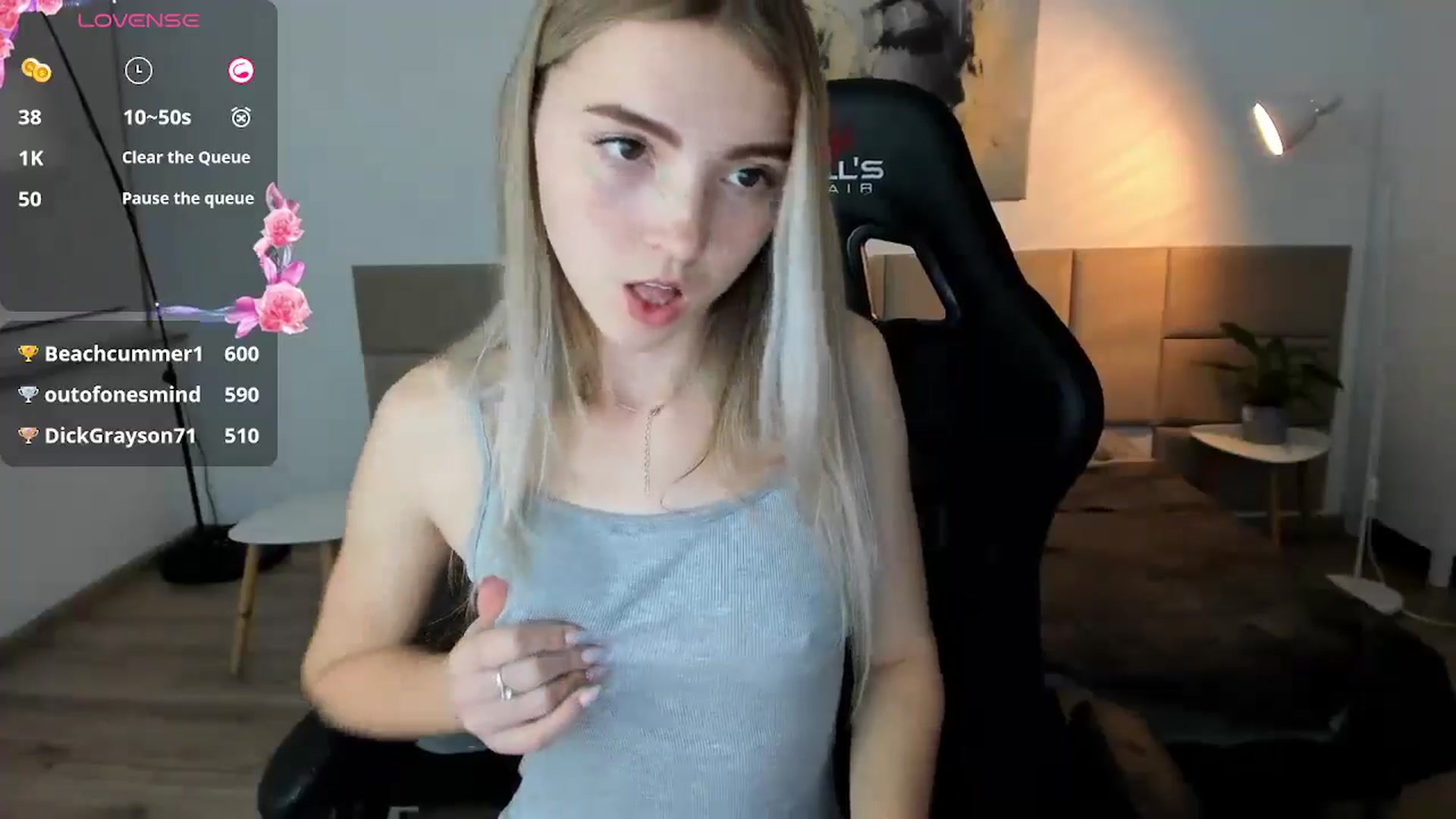 Gallery image thumbnail from Daisyy's myfreecams stream on, 10/06/2024, 16:40 image 4 of 20