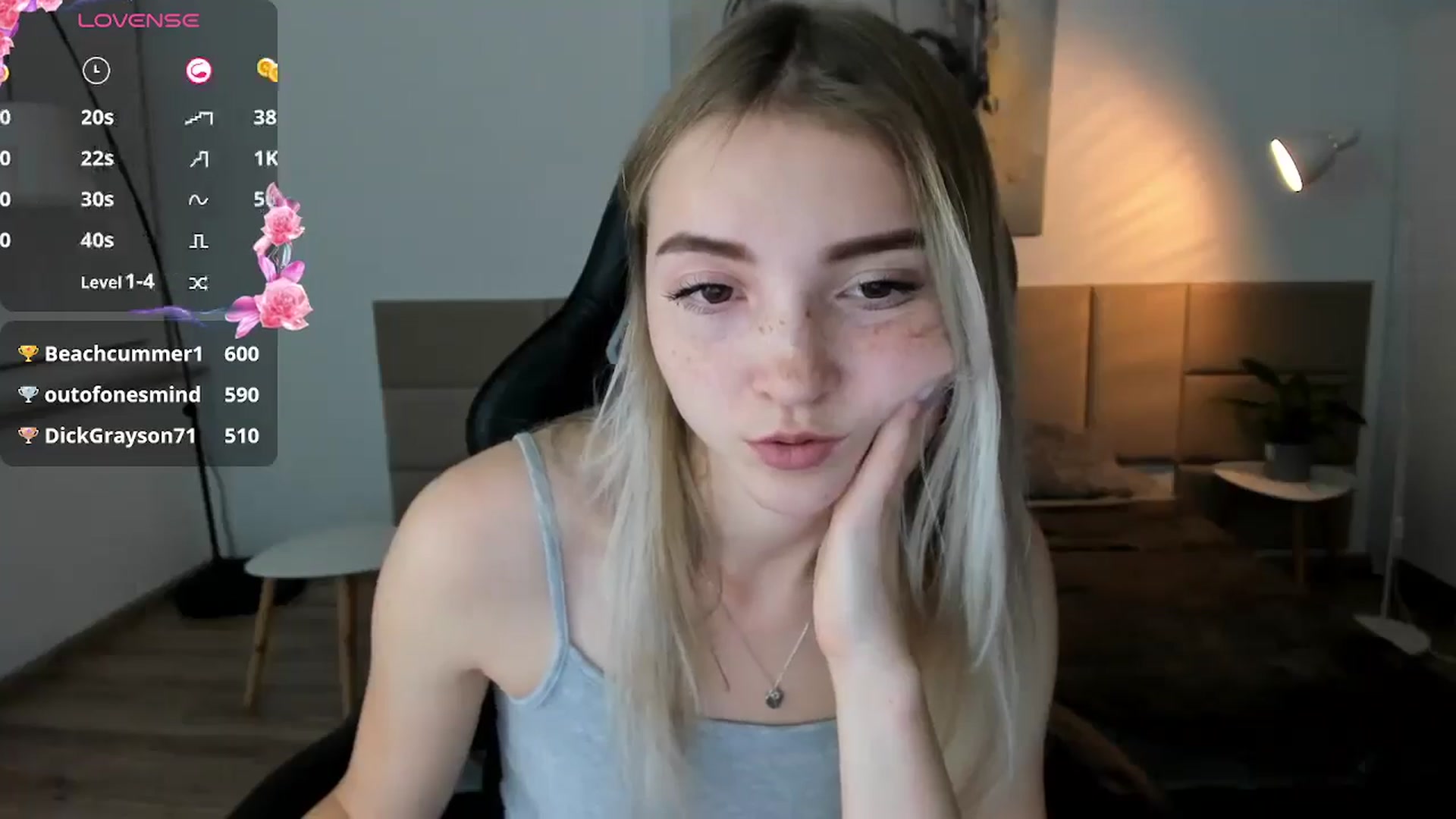 Gallery image thumbnail from Daisyy's myfreecams stream on, 10/06/2024, 17:16 image 3 of 20