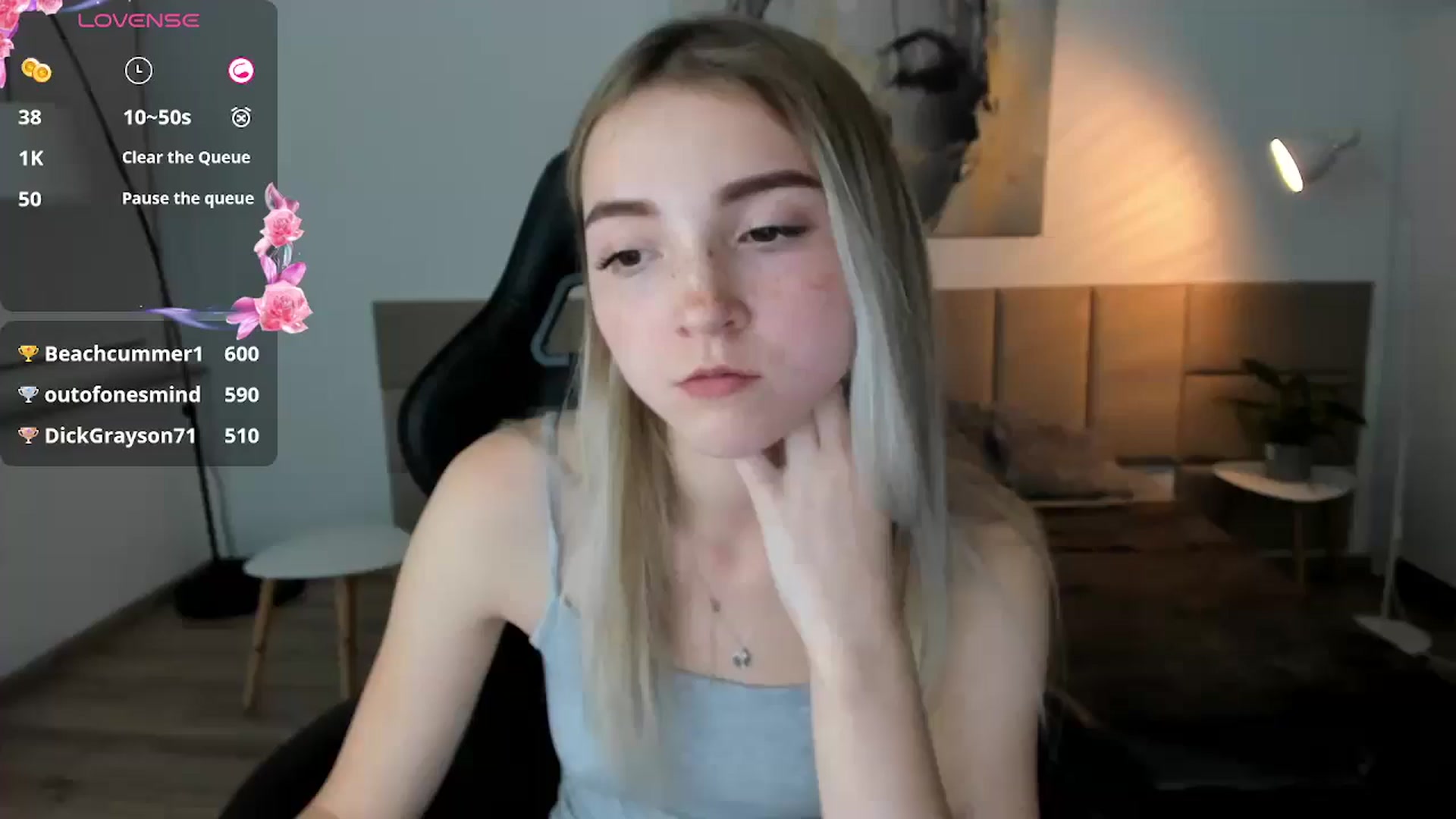 Gallery image thumbnail from Daisyy's myfreecams stream on, 10/06/2024, 17:16 image 16 of 20