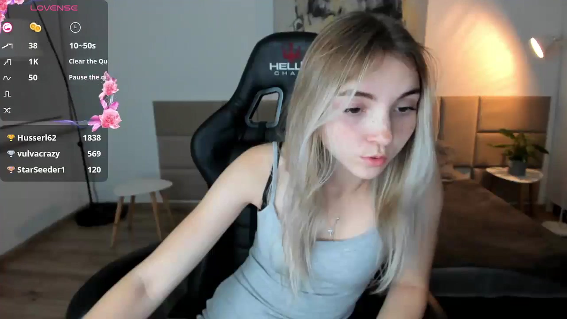 Gallery image thumbnail from Daisyy's myfreecams stream on, 10/08/2024, 18:36 image 18 of 20