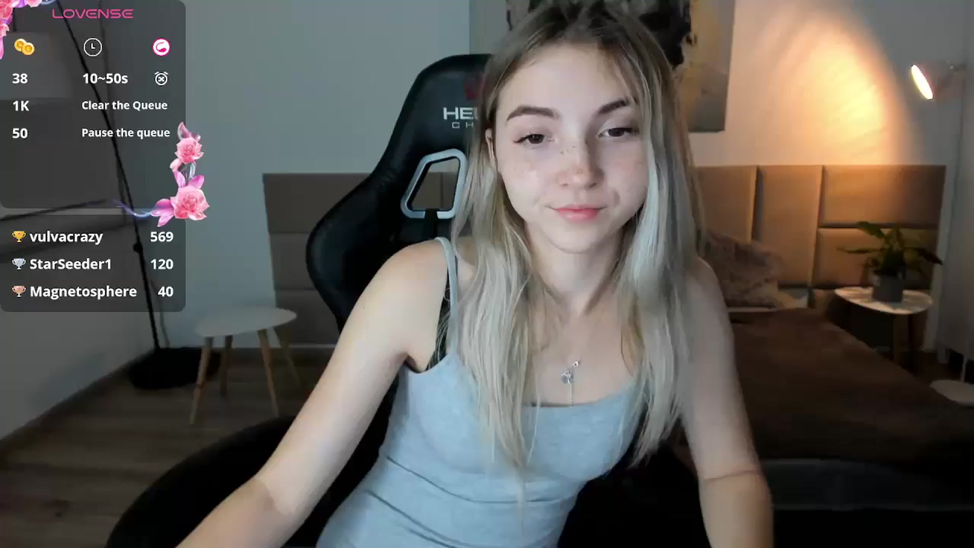 Gallery image thumbnail from Daisyy's myfreecams stream on, 10/08/2024, 18:36 image 14 of 20