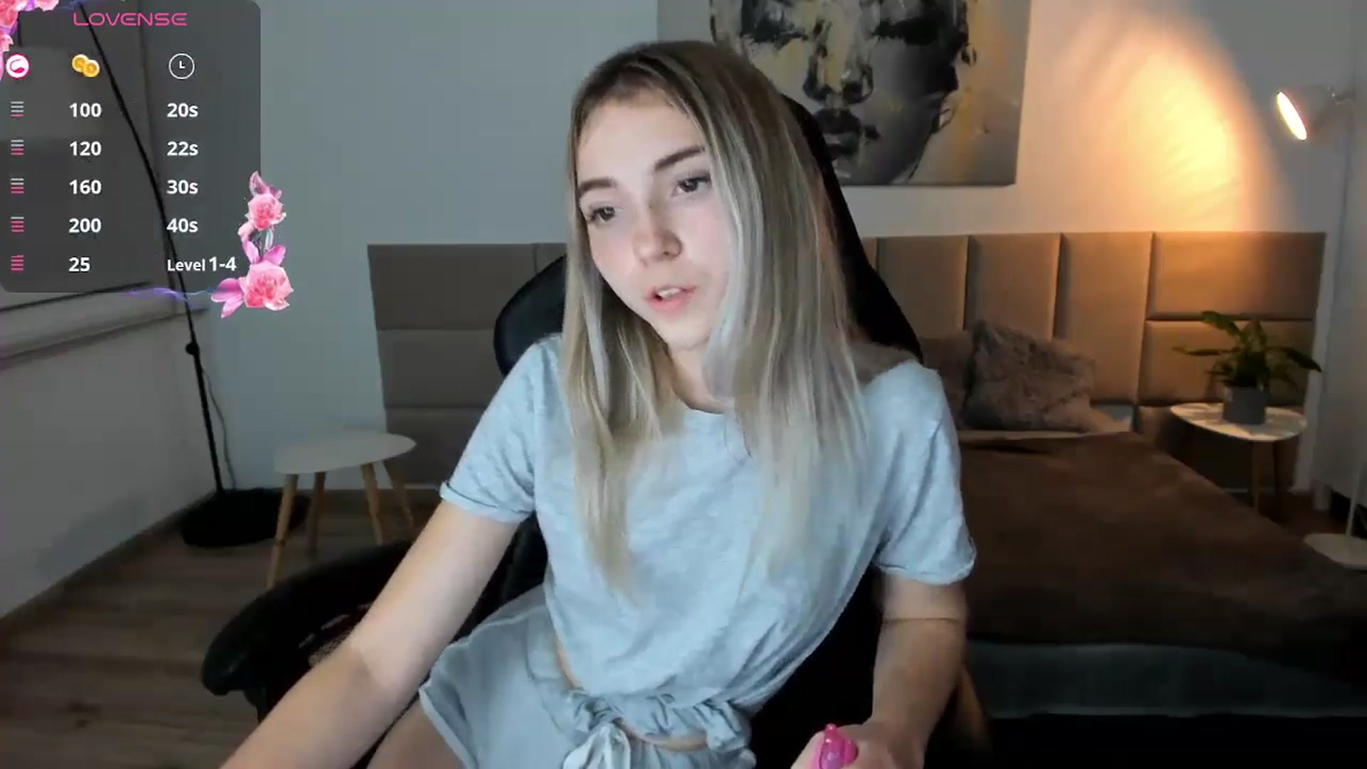 Gallery image thumbnail from Daisyy's myfreecams stream on, 10/08/2024, 20:00 image 15 of 20
