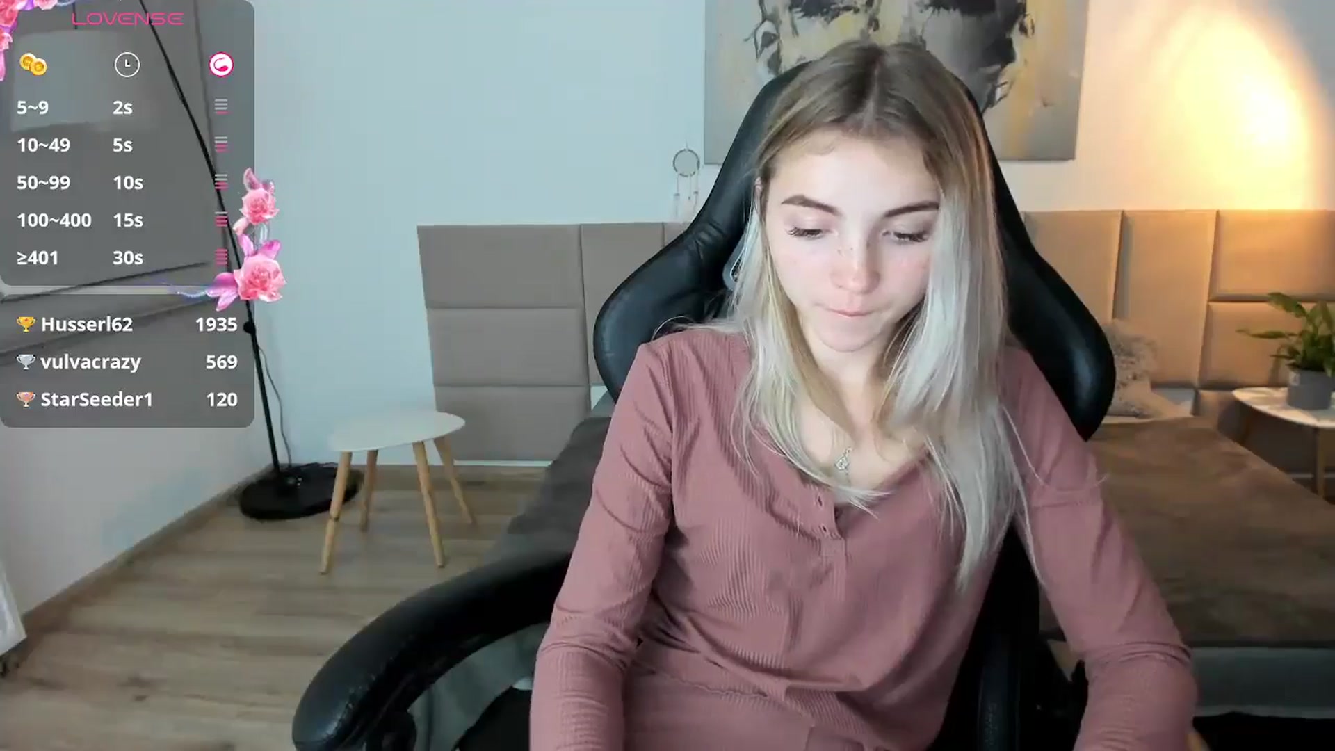 Gallery image thumbnail from Daisyy's myfreecams stream on, 10/08/2024, 20:52 image 7 of 20