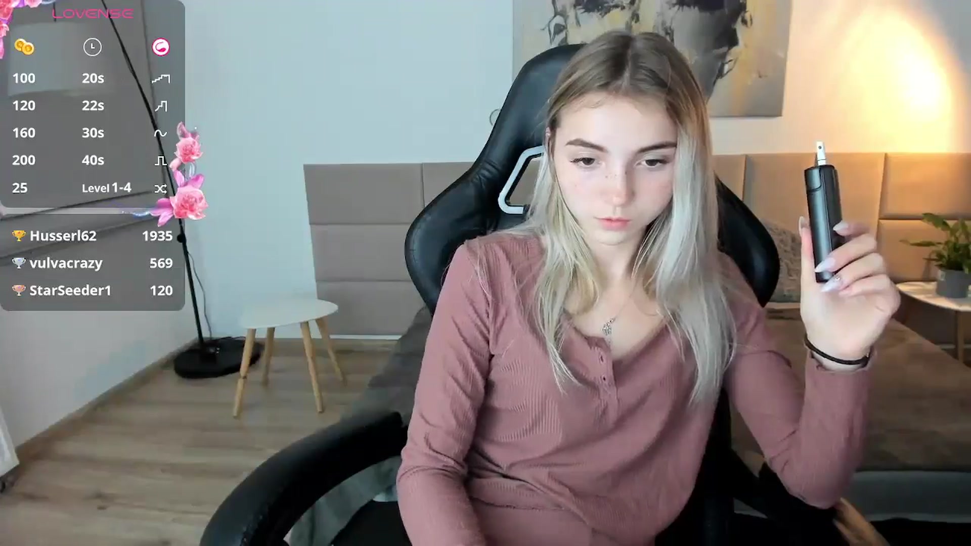 Gallery image thumbnail from Daisyy's myfreecams stream on, 10/08/2024, 20:52 image 2 of 20