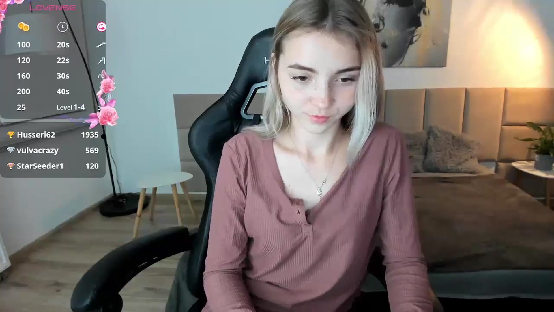 Gallery image thumbnail from Daisyy's myfreecams stream on, 10/08/2024, 20:52 image 14 of 20
