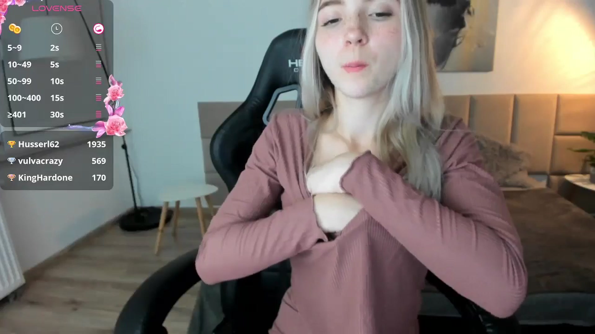 Gallery image thumbnail from Daisyy's myfreecams stream on, 10/08/2024, 21:21 image 8 of 20