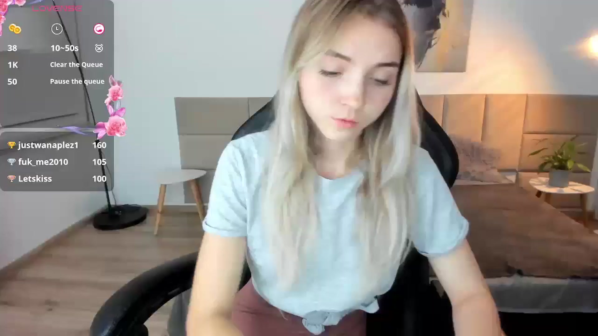 Gallery image thumbnail from Daisyy's myfreecams stream on, 10/09/2024, 17:59 image 16 of 20