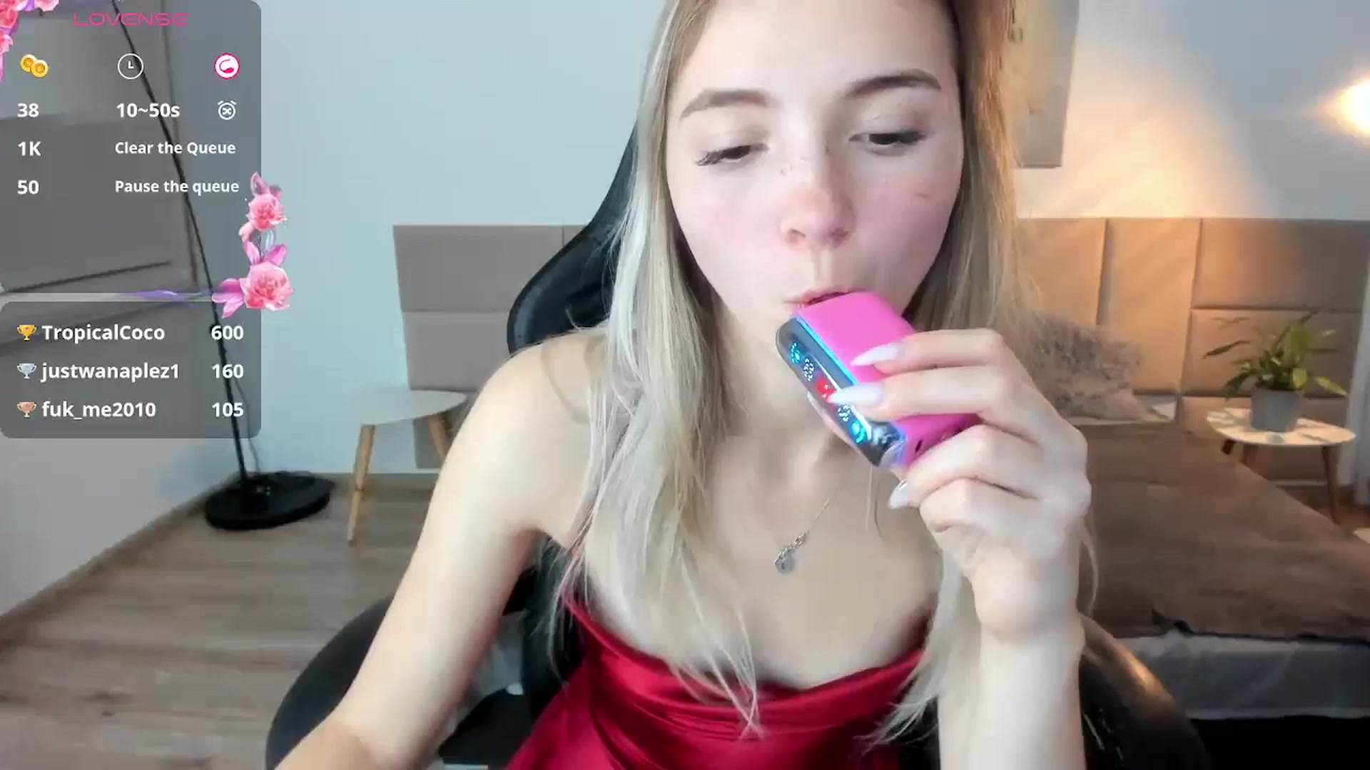 Gallery image thumbnail from Daisyy's myfreecams stream on, 10/09/2024, 19:17 image 20 of 20