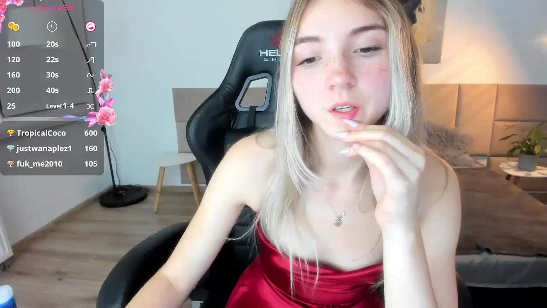 Gallery image thumbnail from Daisyy's myfreecams stream on, 10/09/2024, 19:17 image 17 of 20