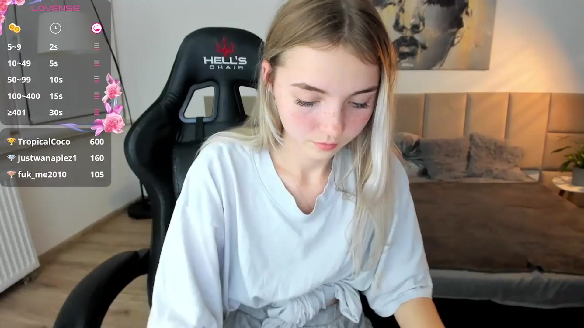 Gallery image thumbnail from Daisyy's myfreecams stream on, 10/09/2024, 21:39 image 1 of 20
