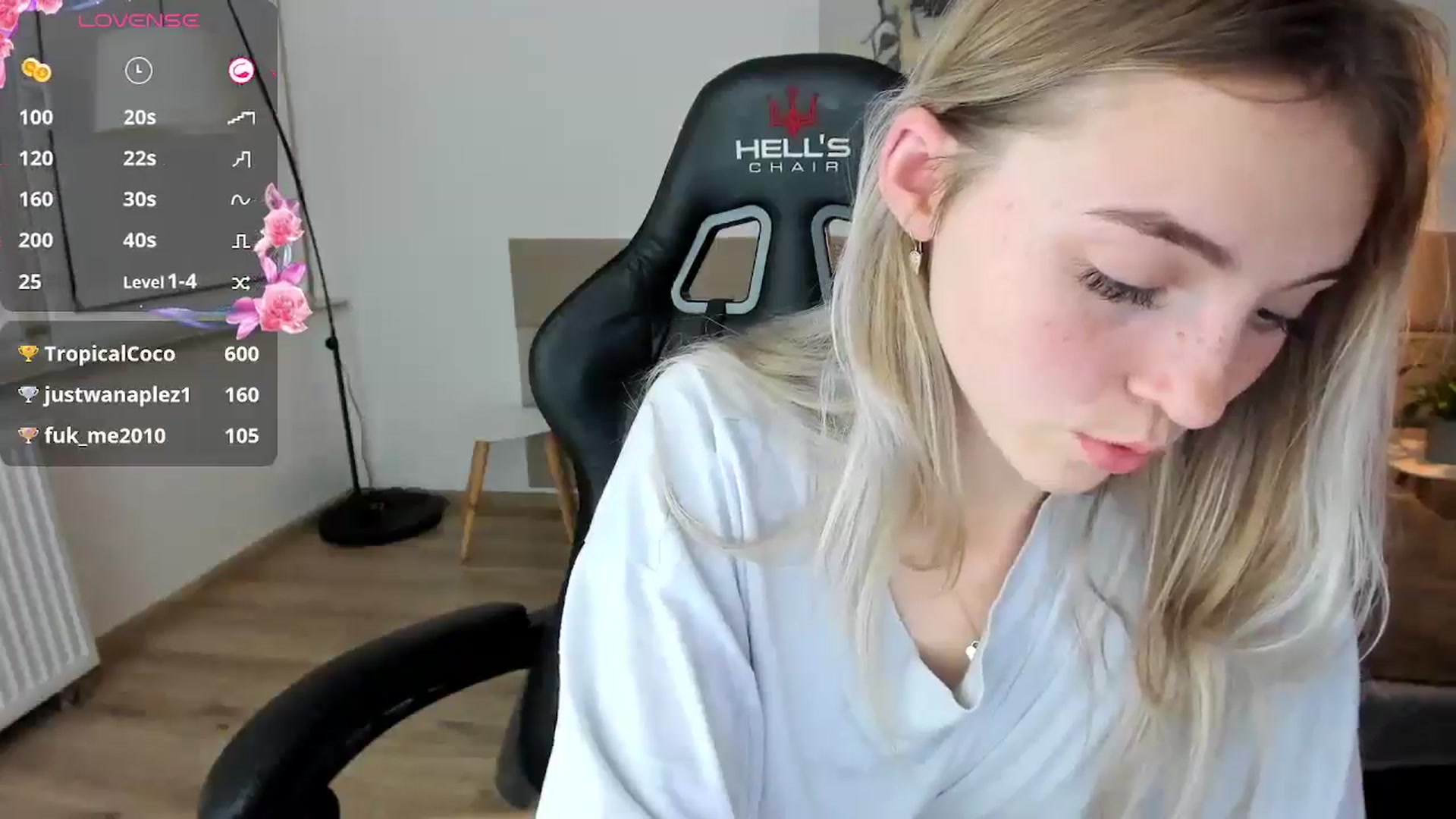 Gallery image thumbnail from Daisyy's myfreecams stream on, 10/09/2024, 21:39 image 5 of 20