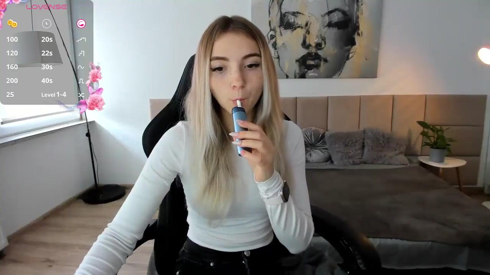 Gallery image thumbnail from Daisyy's myfreecams stream on, 10/11/2024, 12:26 image 3 of 20