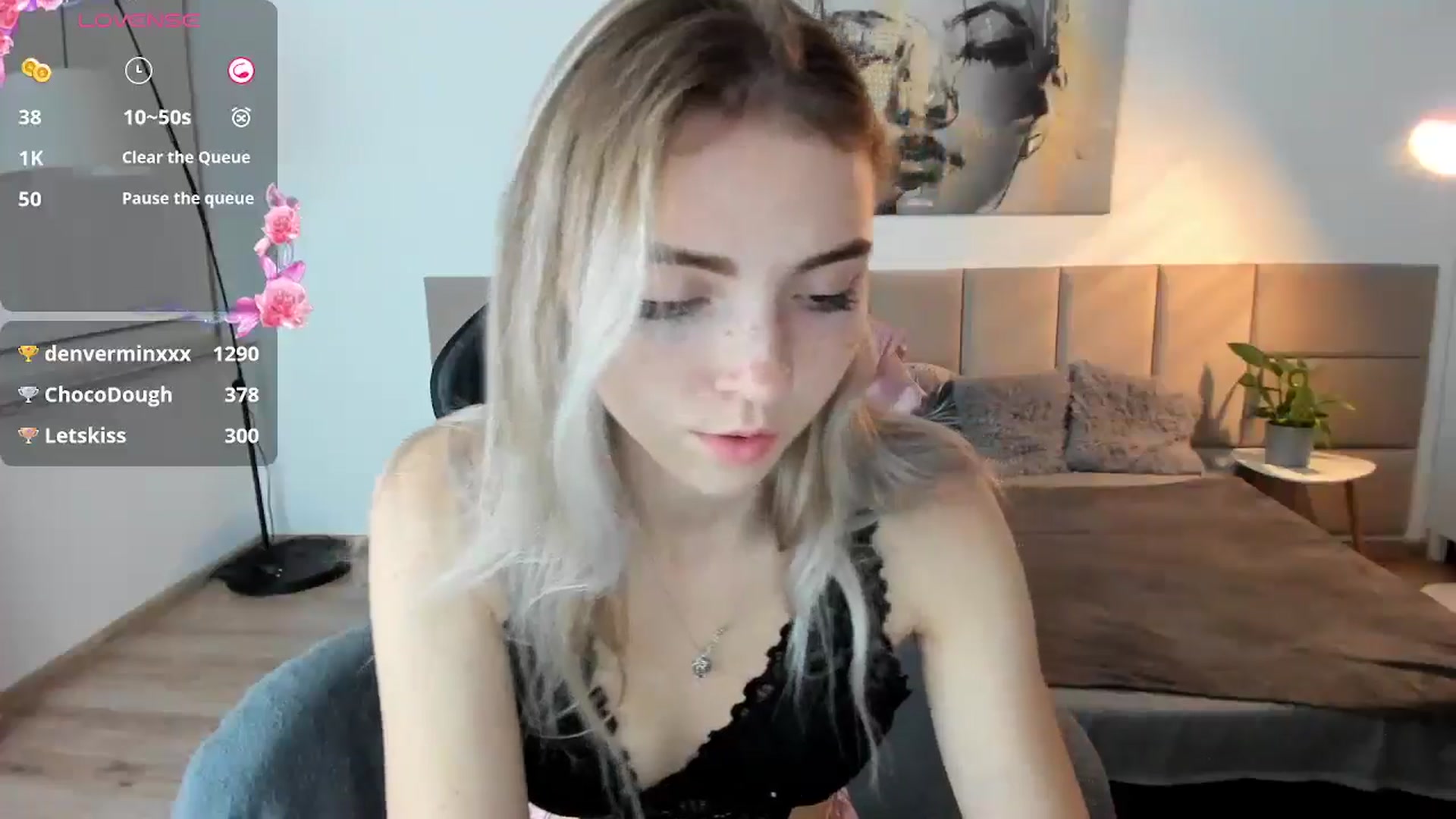 Gallery image thumbnail from Daisyy's myfreecams stream on, 10/11/2024, 17:28 image 8 of 20