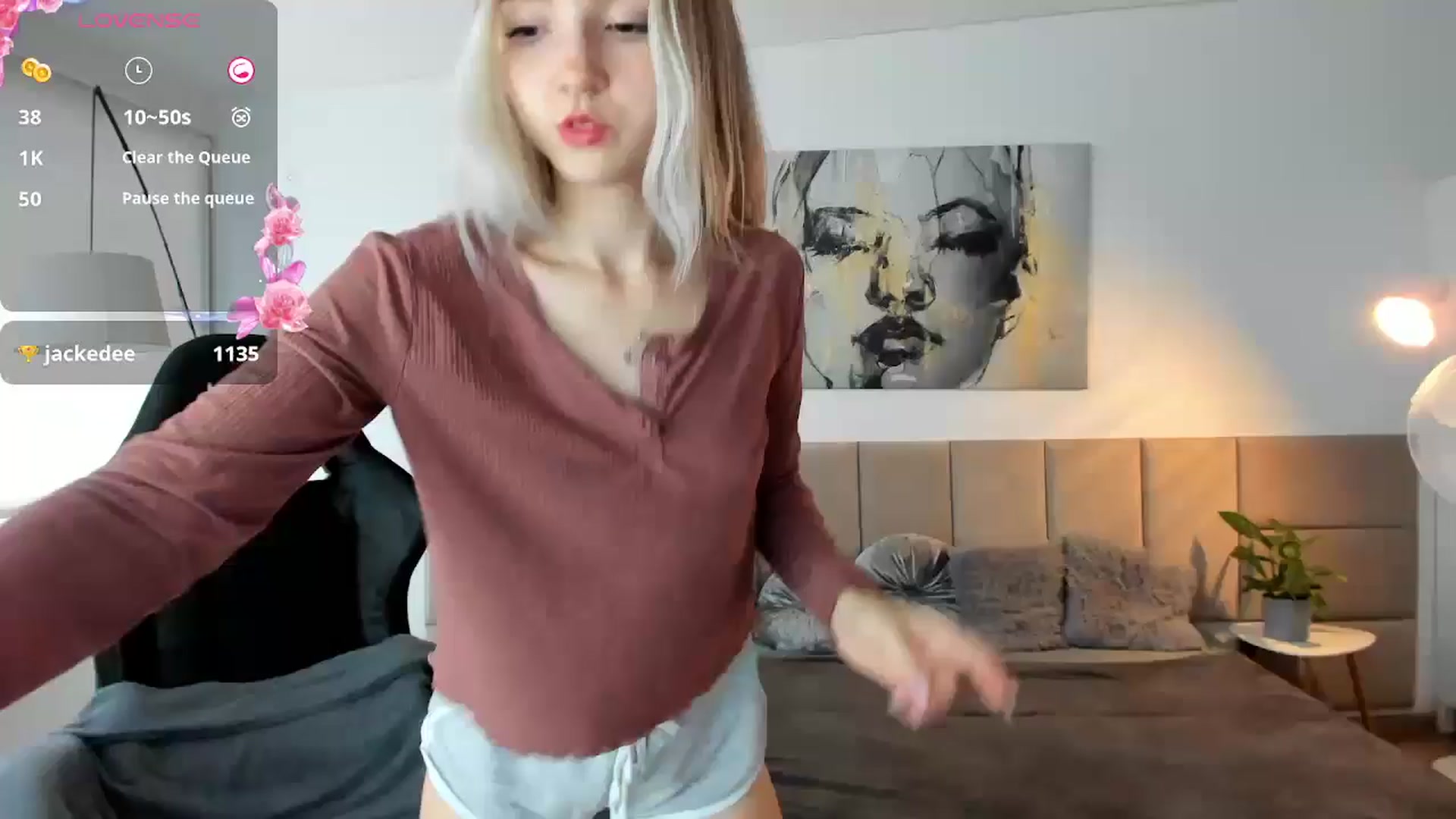 Gallery image thumbnail from Daisyy's myfreecams stream on, 10/13/2024, 13:15 image 9 of 20