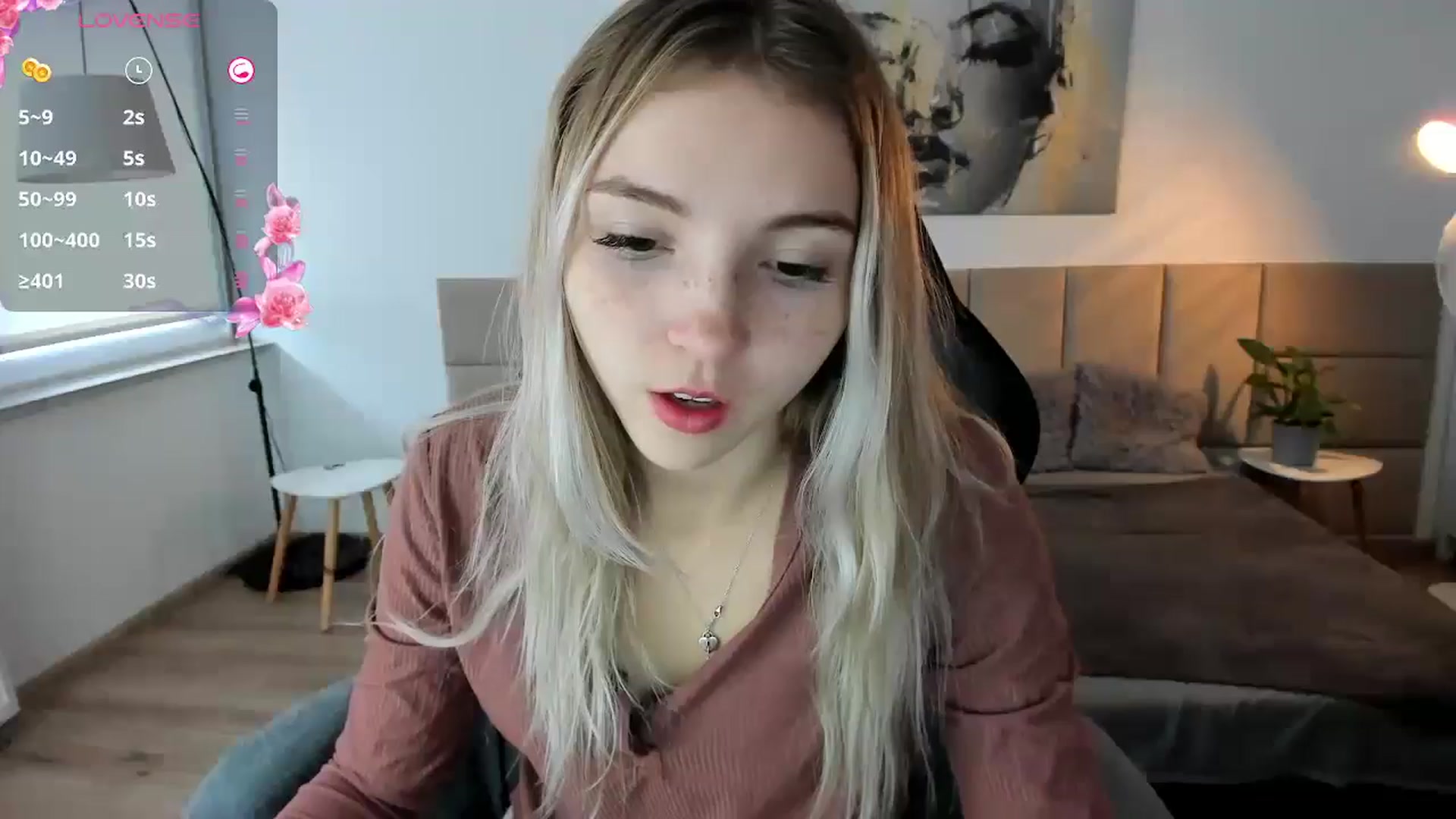 Gallery image thumbnail from Daisyy's myfreecams stream on, 10/13/2024, 13:15 image 1 of 20