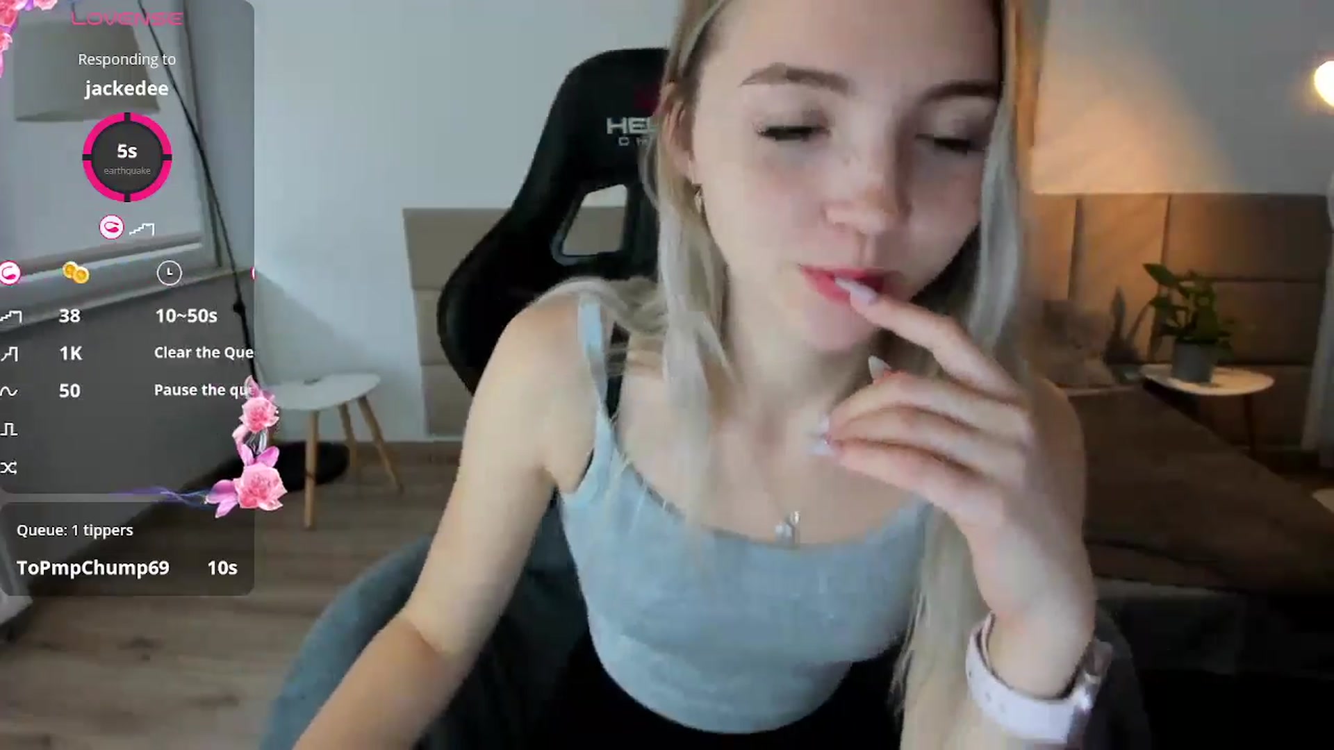 Gallery image thumbnail from Daisyy's myfreecams stream on, 10/13/2024, 13:33 image 2 of 20
