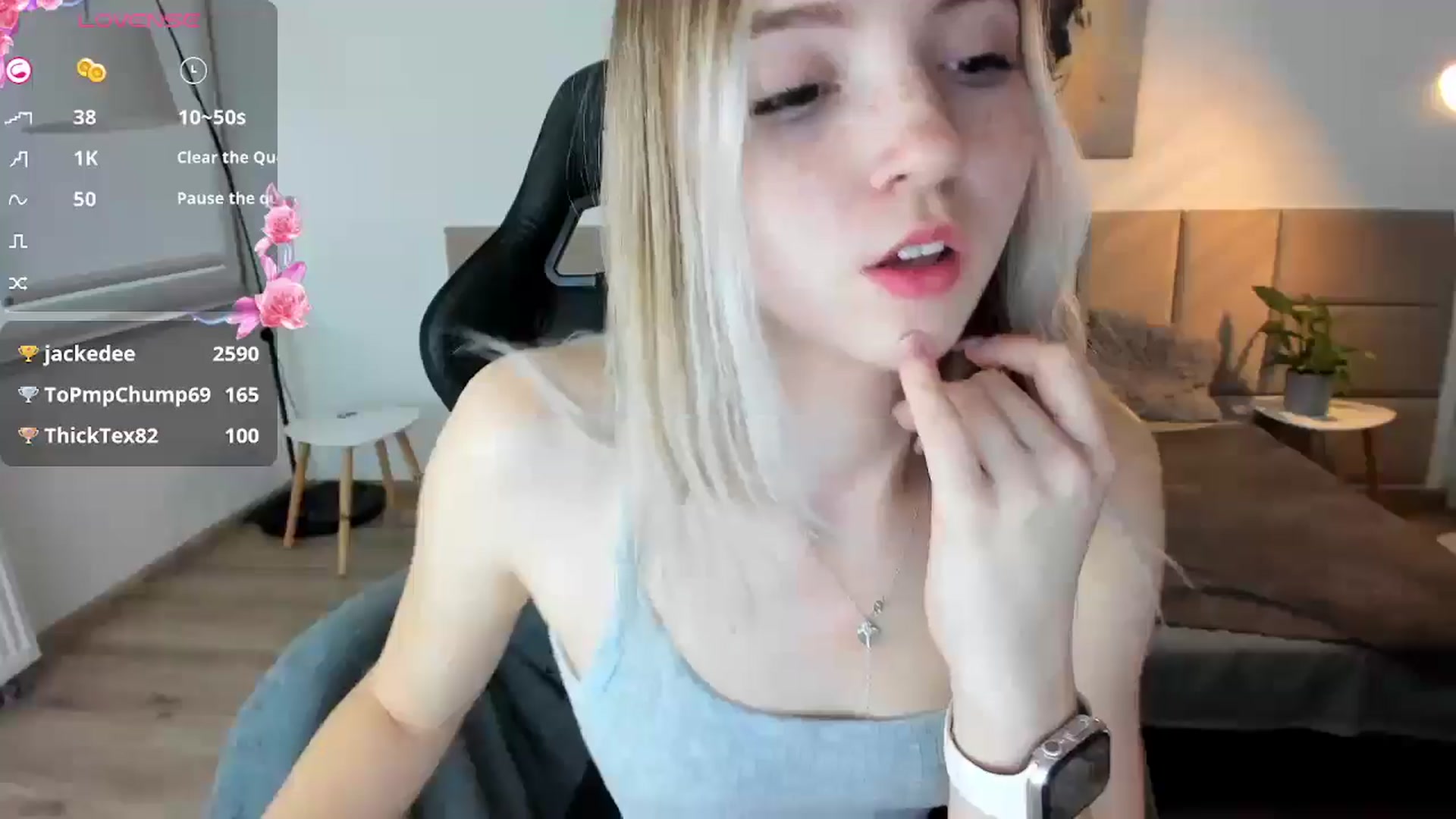 Gallery image thumbnail from Daisyy's myfreecams stream on, 10/13/2024, 13:33 image 10 of 20