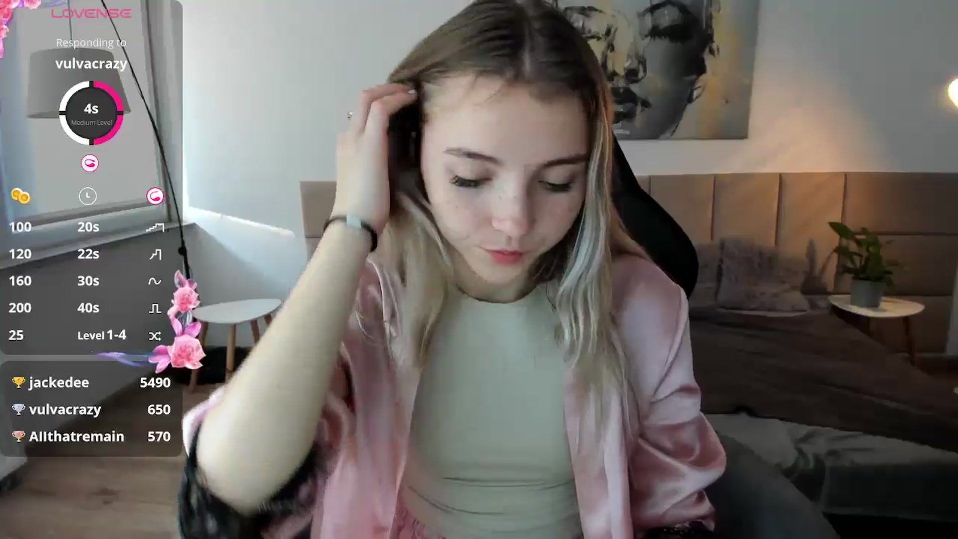Gallery image thumbnail from Daisyy's myfreecams stream on, 10/13/2024, 15:07 image 8 of 20