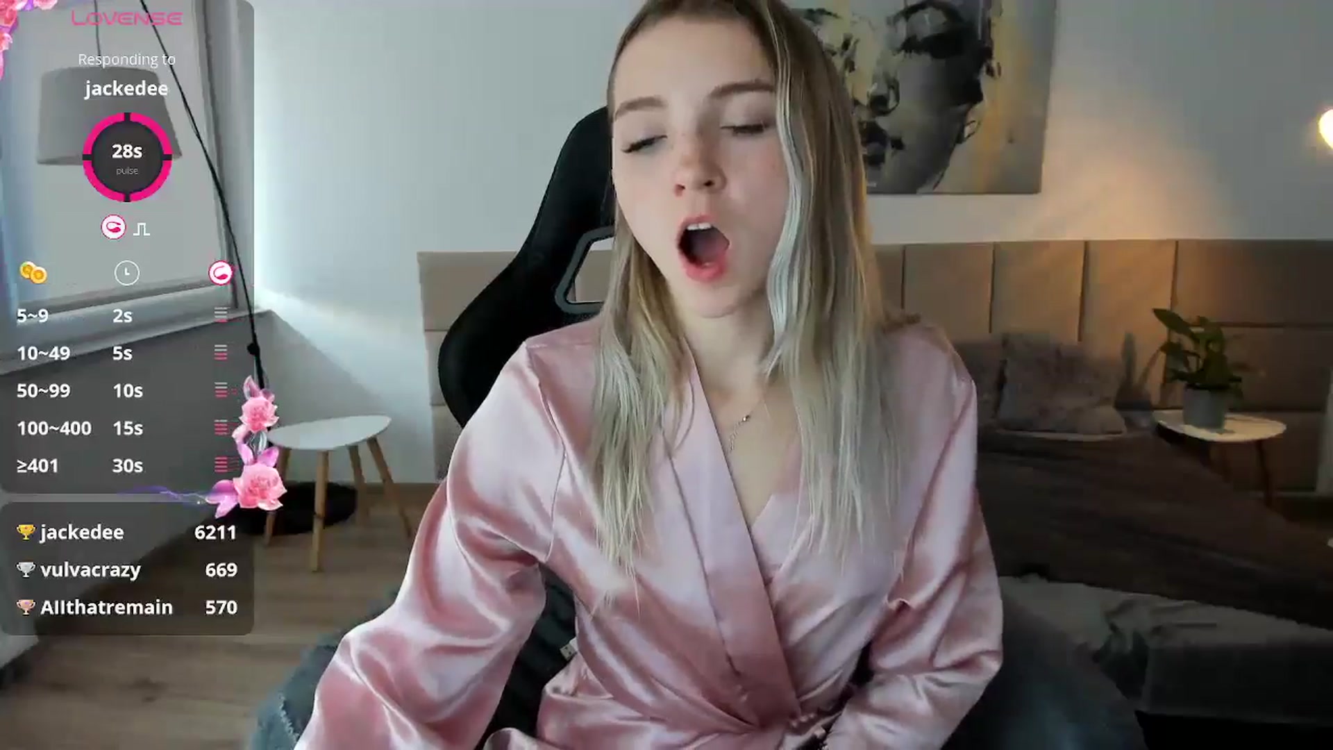 Gallery image thumbnail from Daisyy's myfreecams stream on, 10/13/2024, 15:07 image 15 of 20