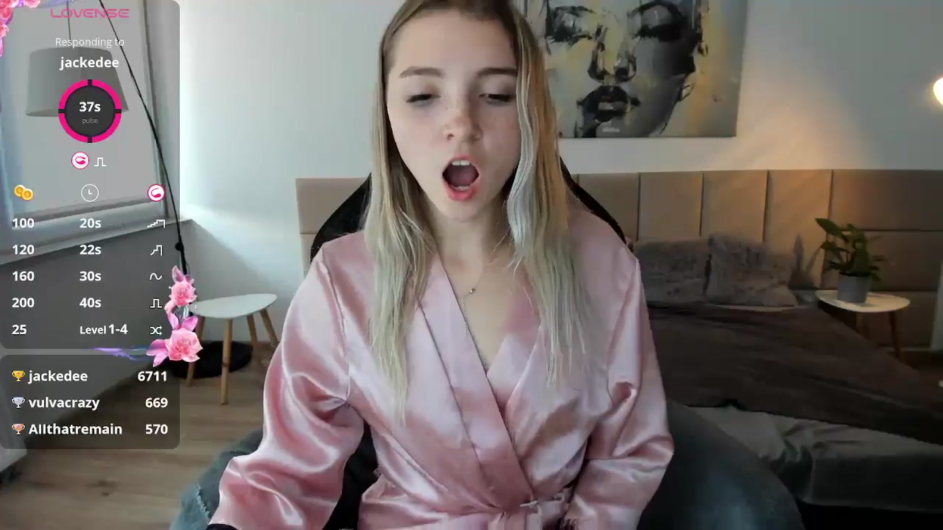 Gallery image thumbnail from Daisyy's myfreecams stream on, 10/13/2024, 15:07 image 18 of 20