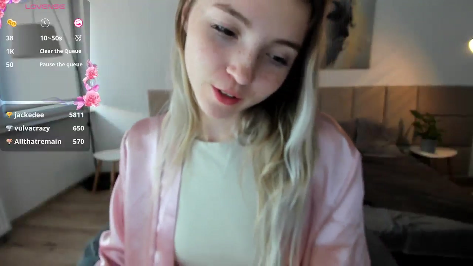 Gallery image thumbnail from Daisyy's myfreecams stream on, 10/13/2024, 15:07 image 12 of 20
