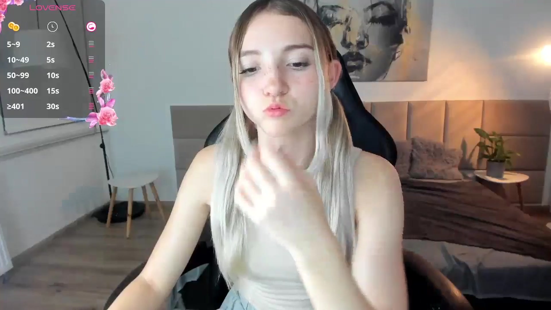 Gallery image thumbnail from Daisyy's myfreecams stream on, 10/13/2024, 17:41 image 19 of 20