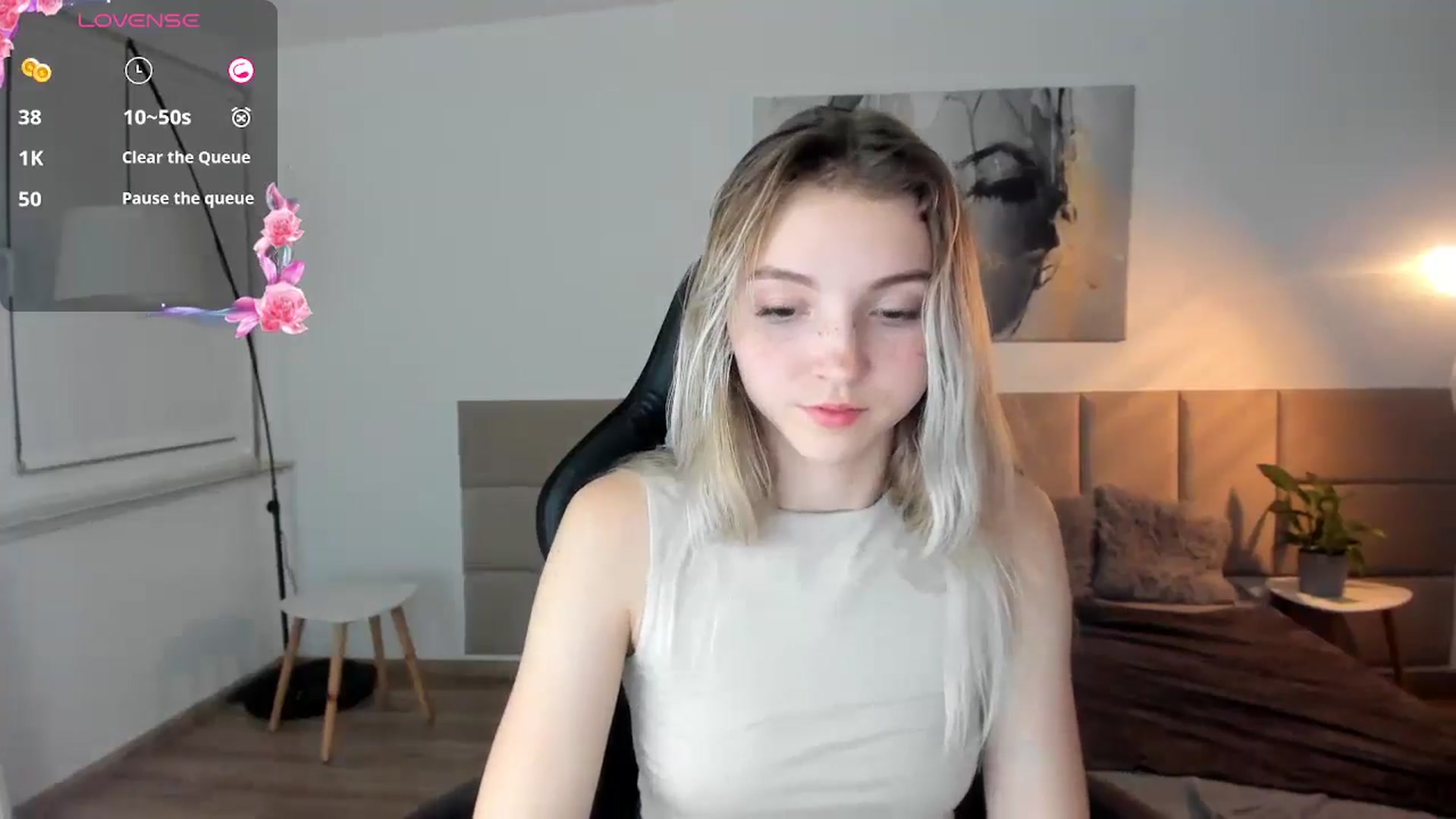 Gallery image thumbnail from Daisyy's myfreecams stream on, 10/13/2024, 17:41 image 13 of 20