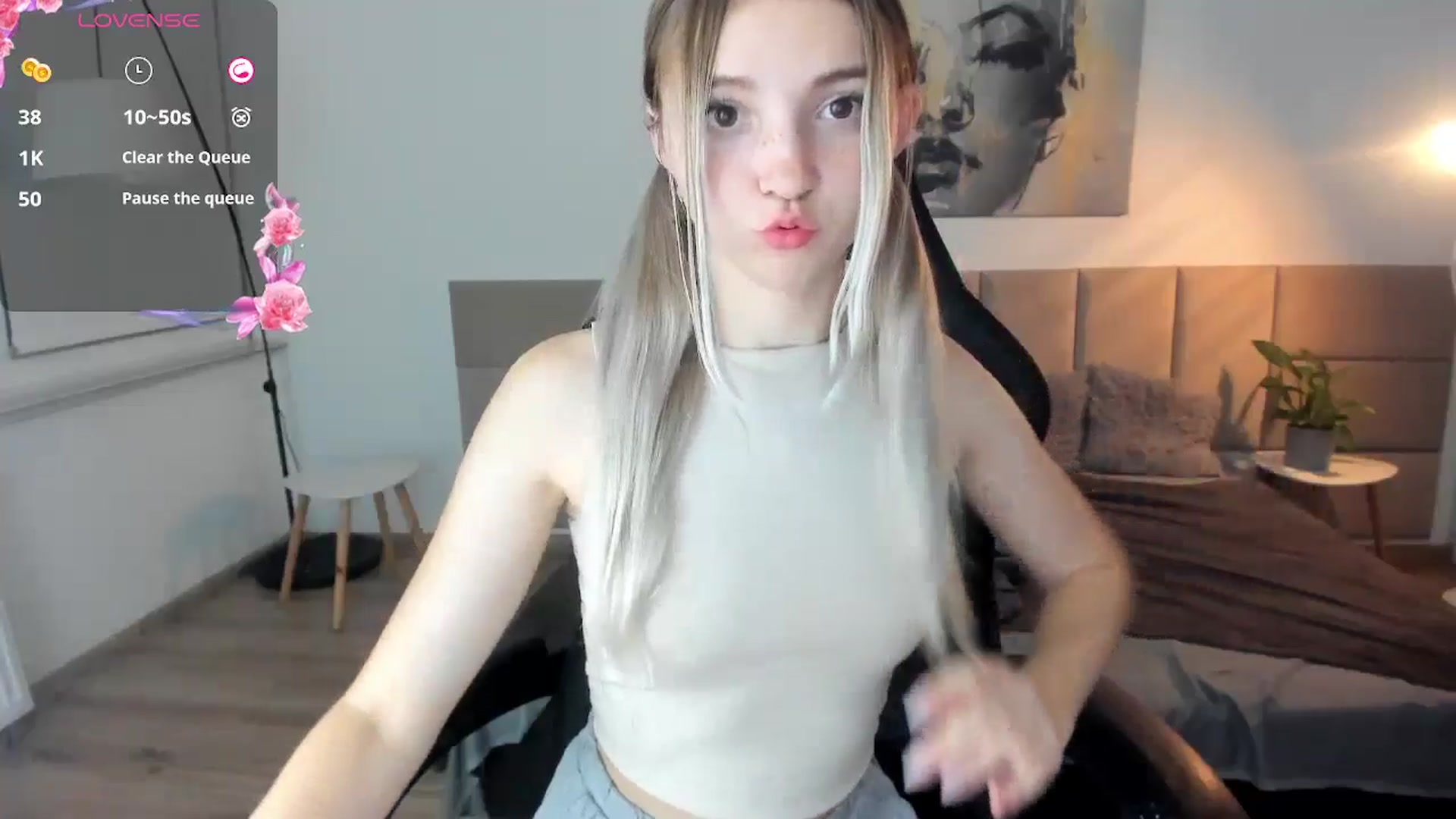 Gallery image thumbnail from Daisyy's myfreecams stream on, 10/13/2024, 17:41 image 20 of 20