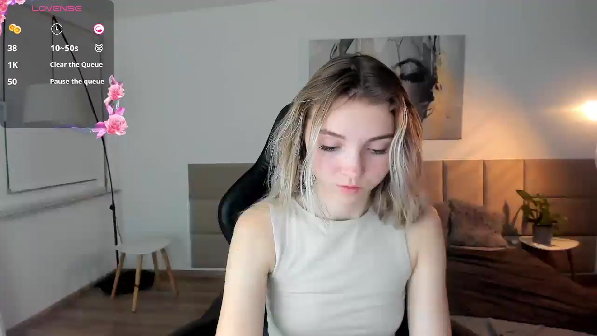 Gallery image thumbnail from Daisyy's myfreecams stream on, 10/13/2024, 17:41 image 14 of 20
