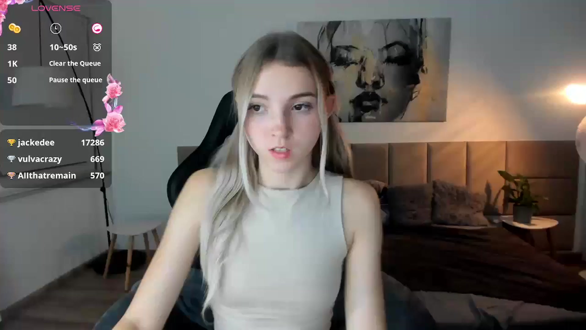 Gallery image thumbnail from Daisyy's myfreecams stream on, 10/13/2024, 18:01 image 12 of 20