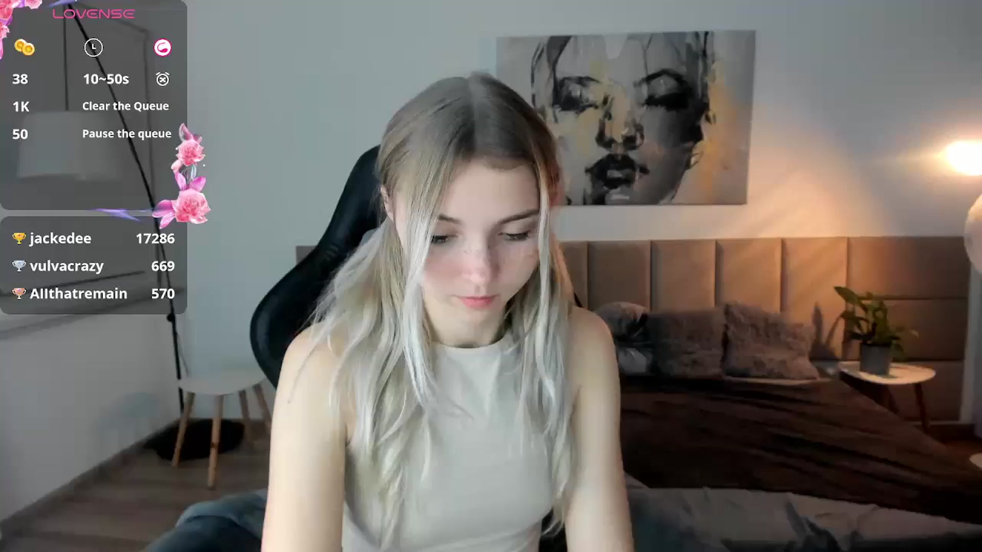 Gallery image thumbnail from Daisyy's myfreecams stream on, 10/13/2024, 18:01 image 20 of 20