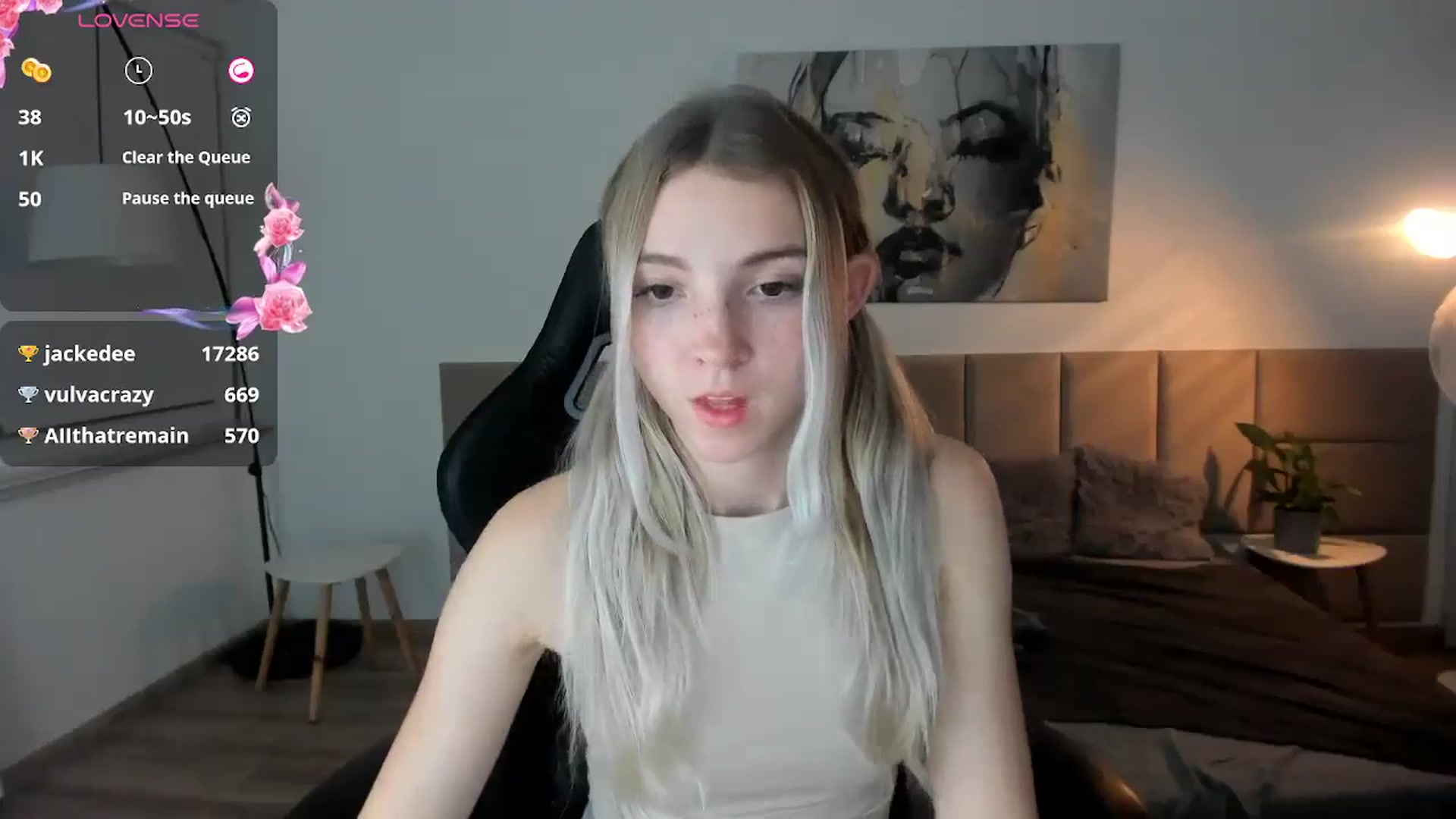 Gallery image thumbnail from Daisyy's myfreecams stream on, 10/13/2024, 18:01 image 3 of 20