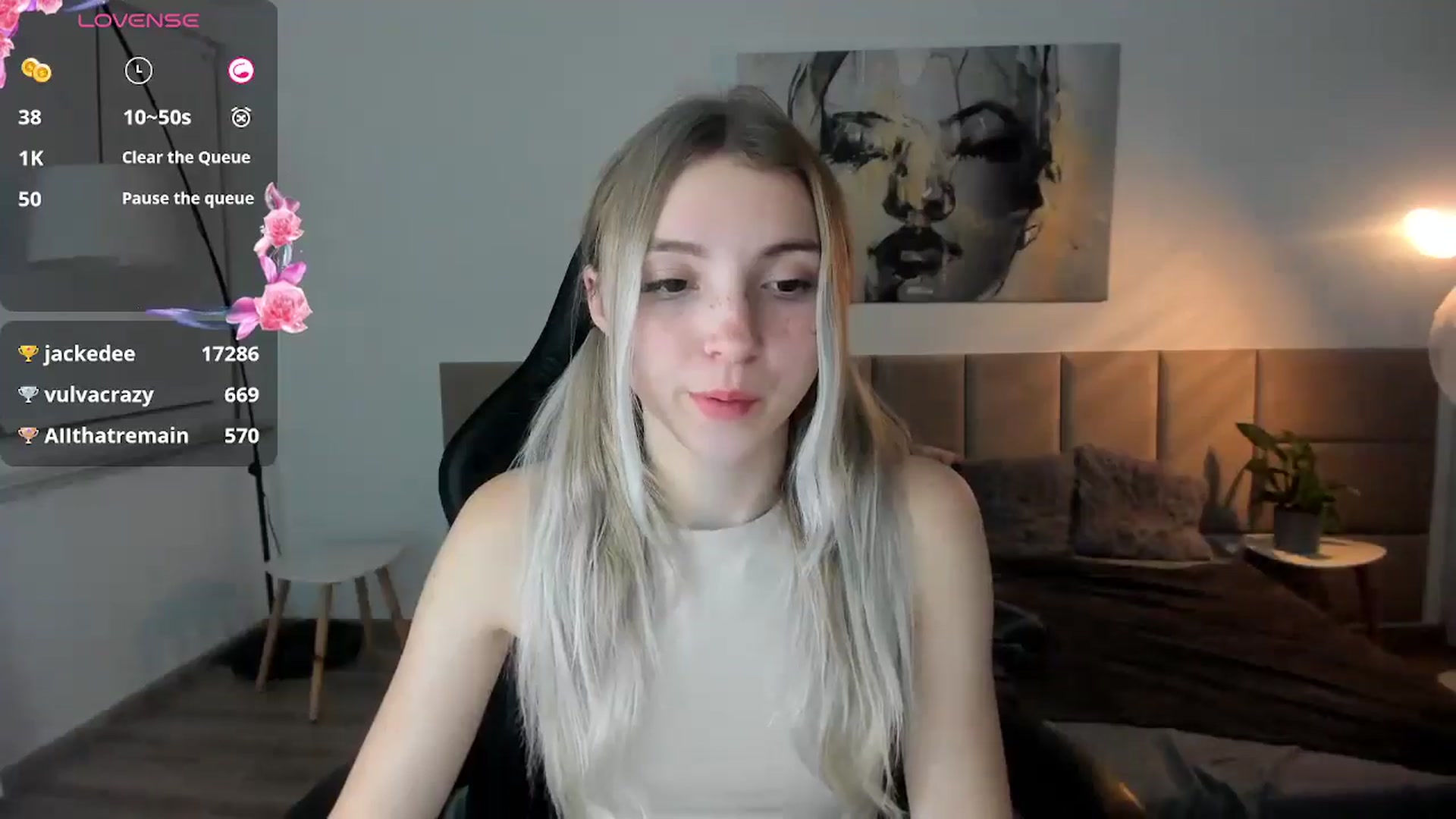 Gallery image thumbnail from Daisyy's myfreecams stream on, 10/13/2024, 18:01 image 4 of 20