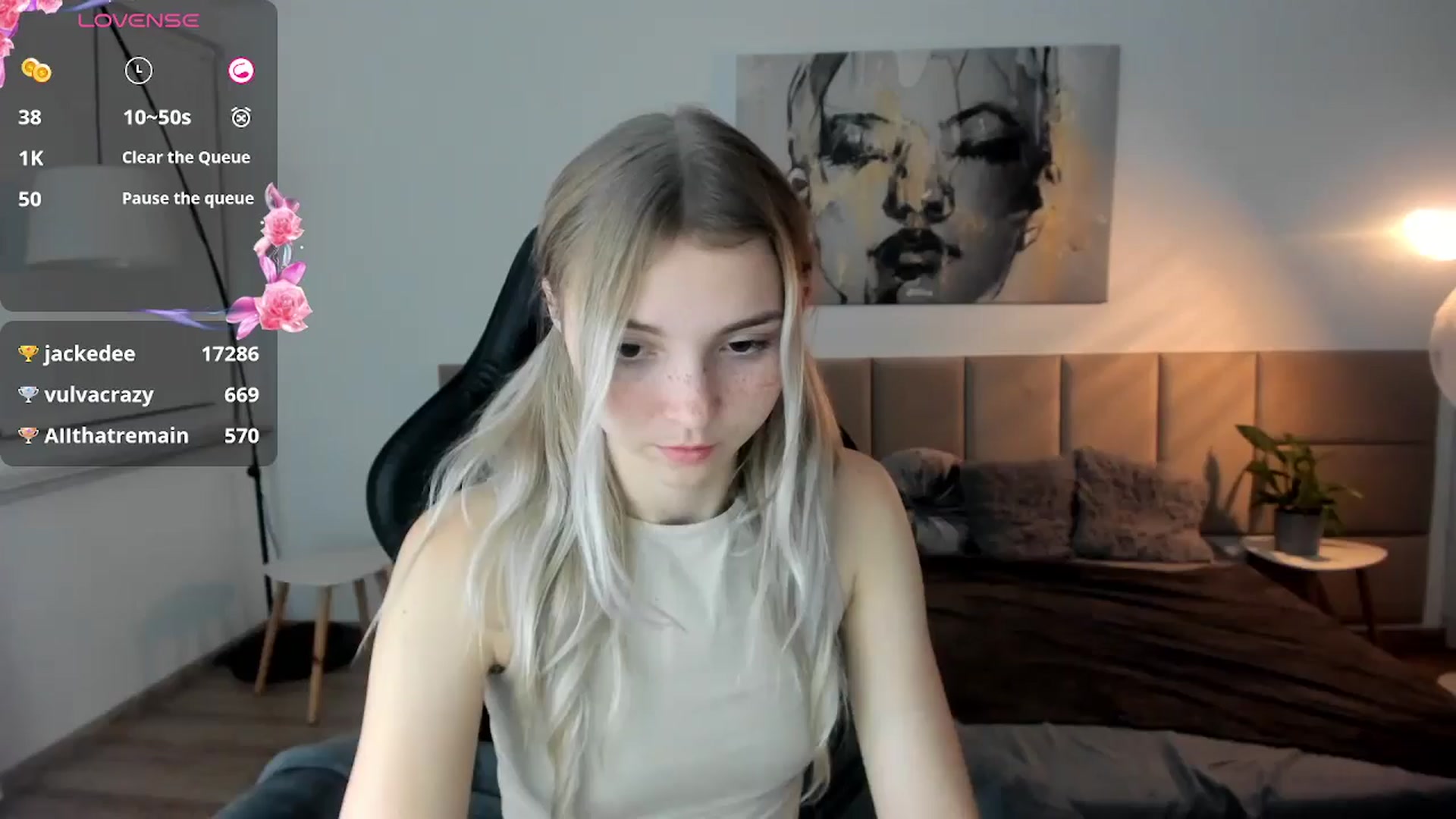 Gallery image thumbnail from Daisyy's myfreecams stream on, 10/13/2024, 18:01 image 19 of 20