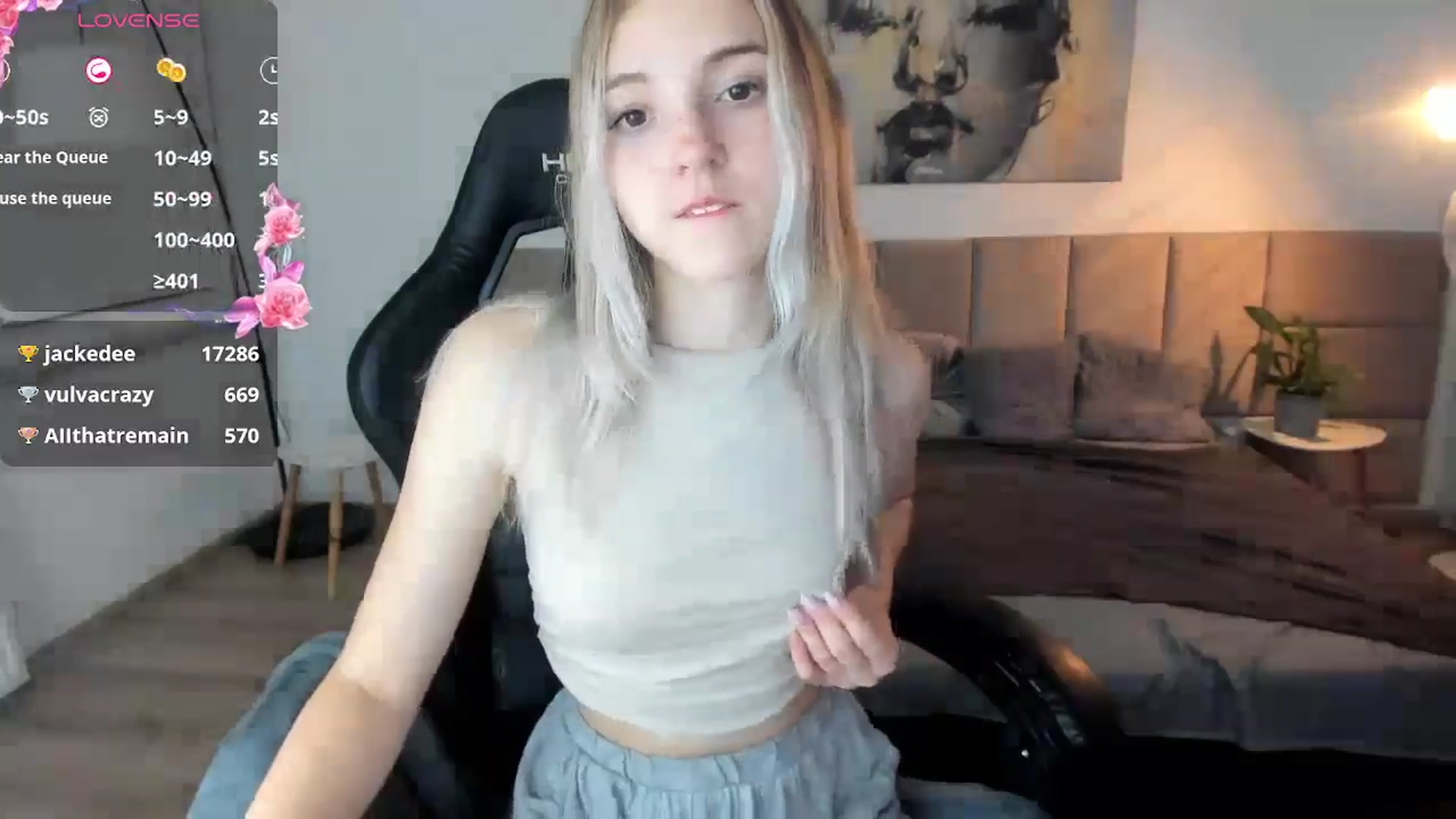 Gallery image thumbnail from Daisyy's myfreecams stream on, 10/13/2024, 18:59 image 9 of 20