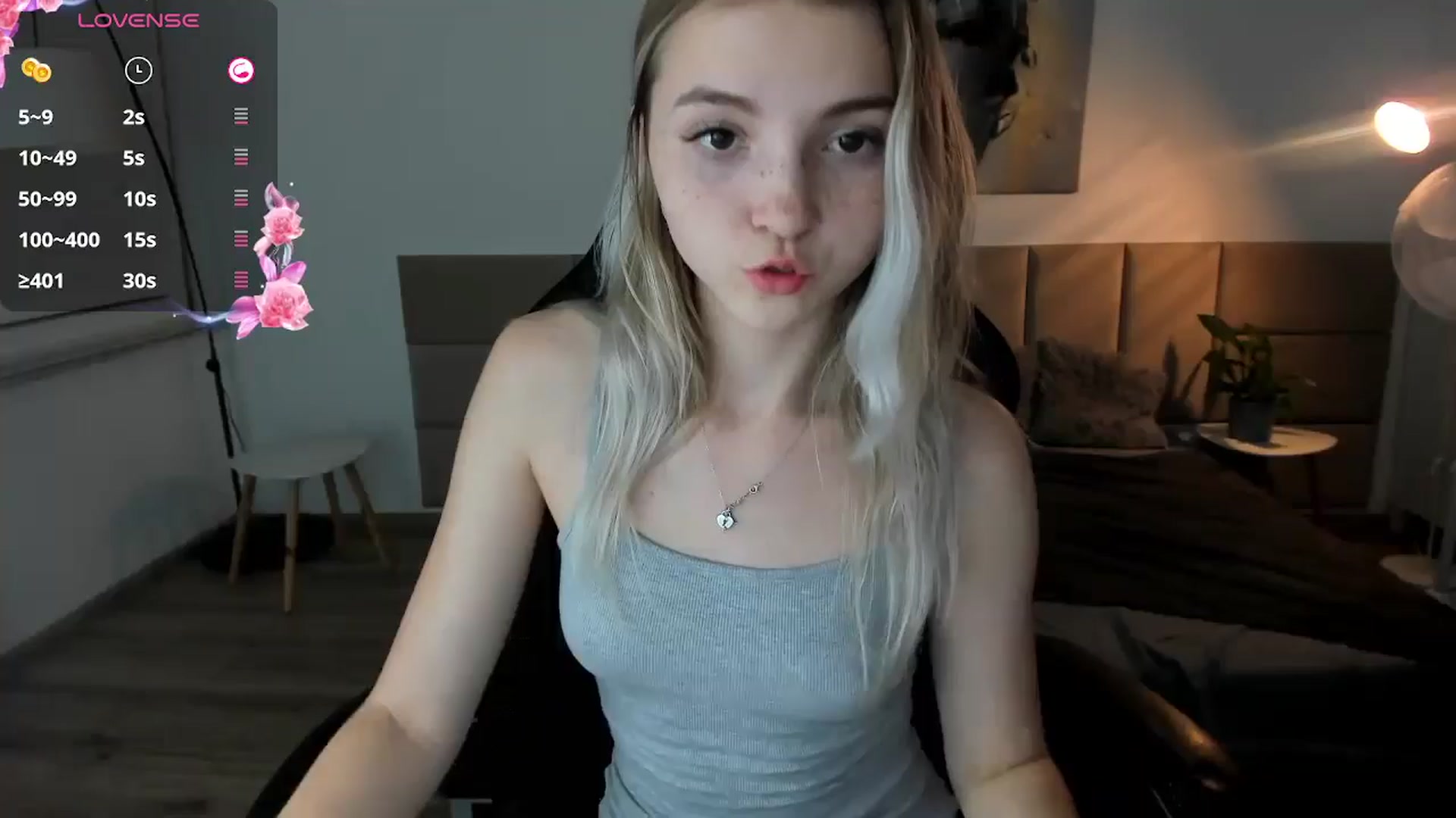Gallery image thumbnail from Daisyy's myfreecams stream on, 10/13/2024, 20:12 image 18 of 20
