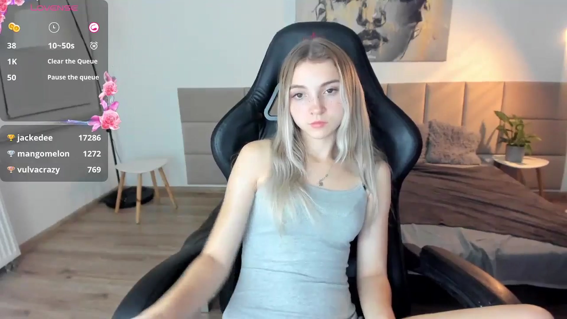 Gallery image thumbnail from Daisyy's myfreecams stream on, 10/13/2024, 20:12 image 9 of 20