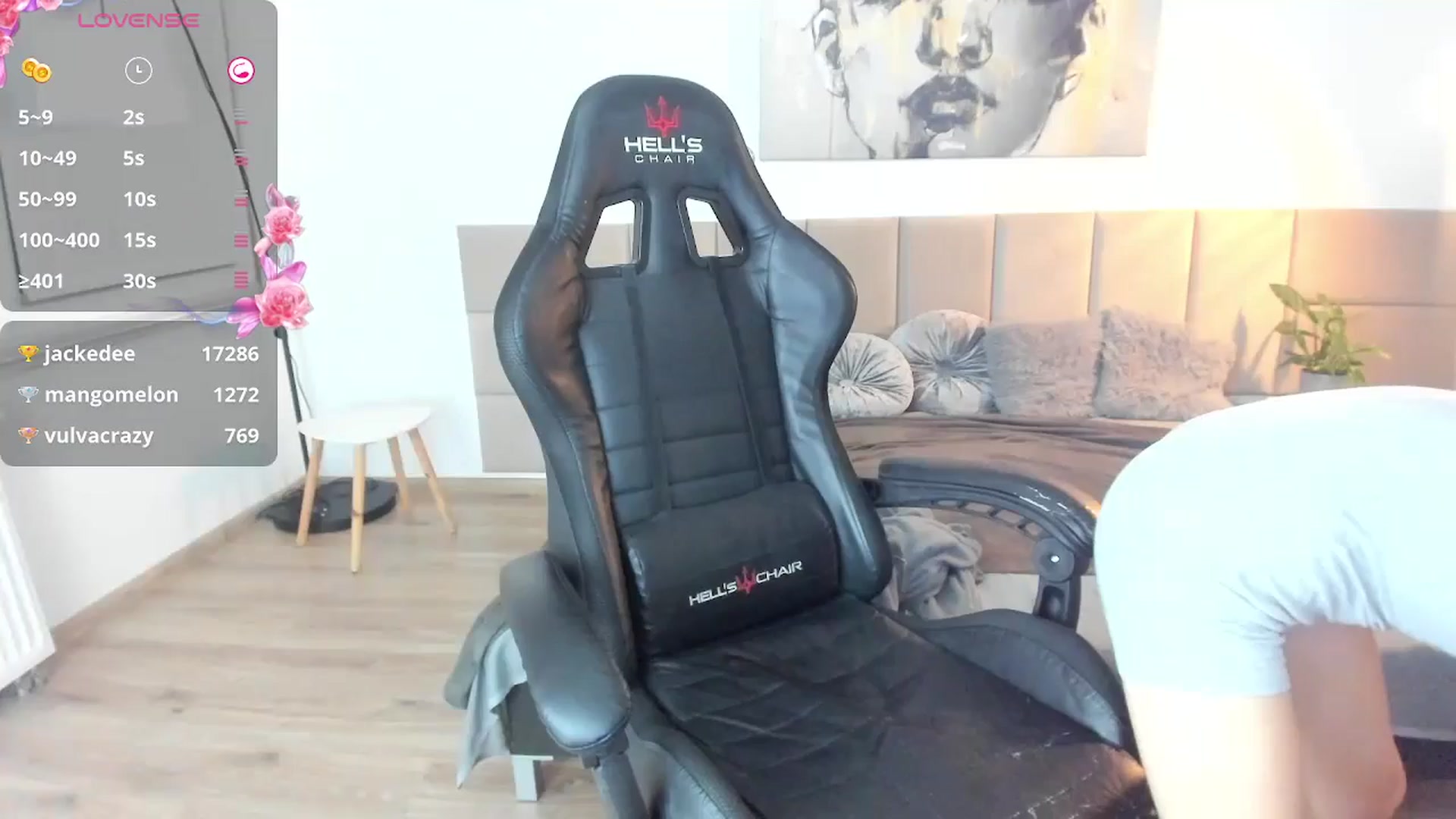 Gallery image thumbnail from Daisyy's myfreecams stream on, 10/13/2024, 20:12 image 5 of 20