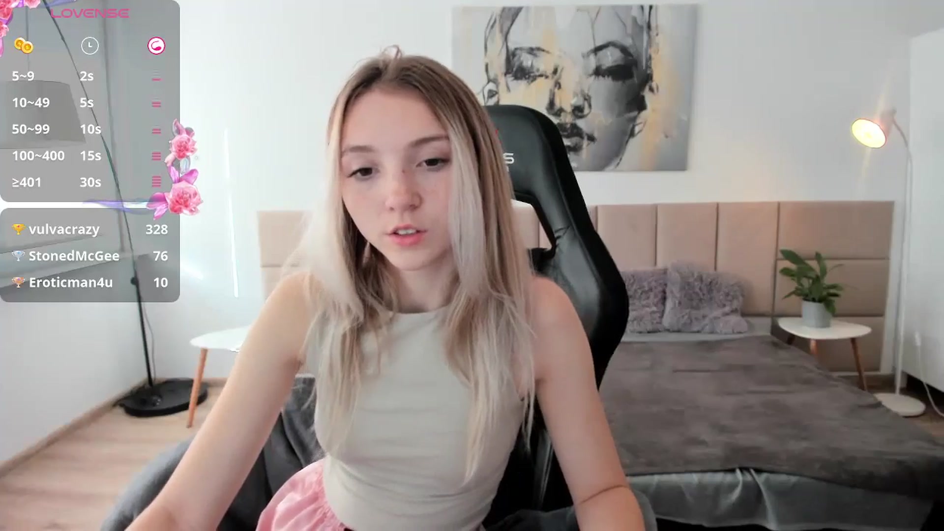 Gallery image thumbnail from Daisyy's myfreecams stream on, 10/14/2024, 14:31 image 14 of 20