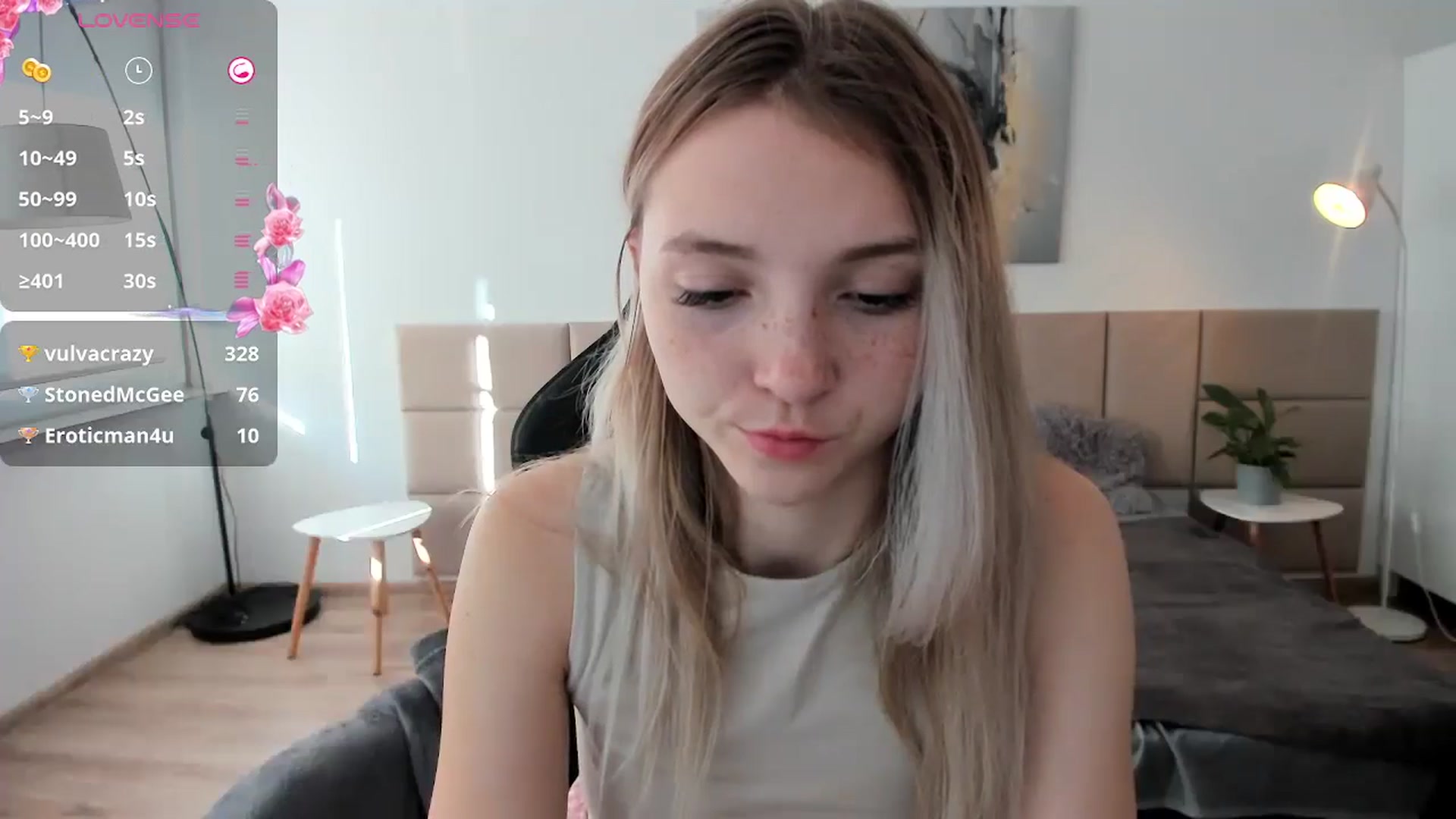 Gallery image thumbnail from Daisyy's myfreecams stream on, 10/14/2024, 14:31 image 12 of 20