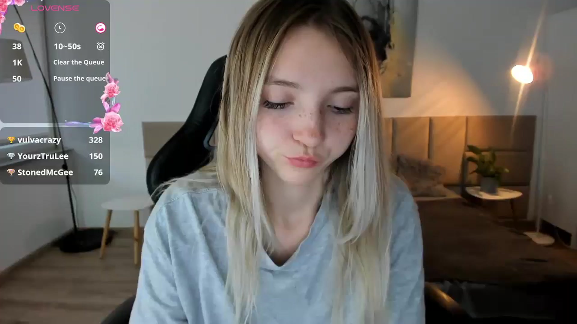 Gallery image thumbnail from Daisyy's myfreecams stream on, 10/14/2024, 16:35 image 1 of 20