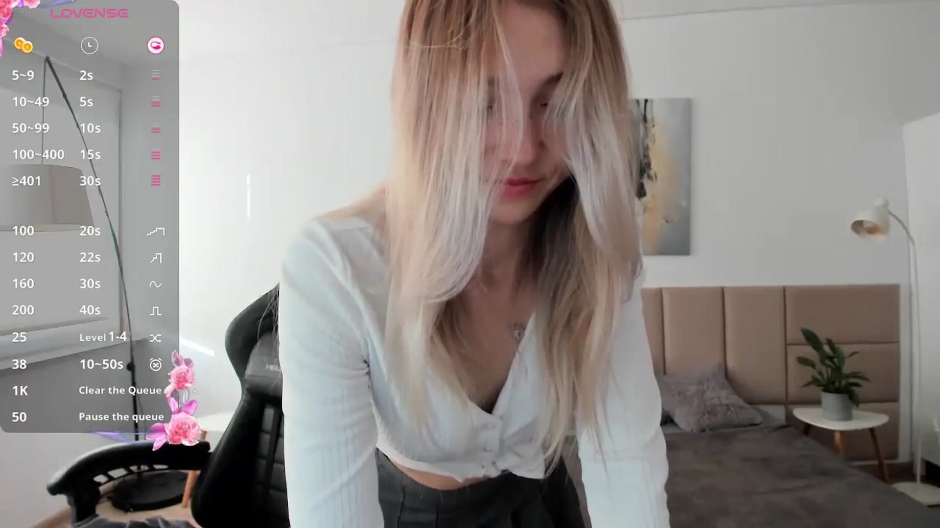 Gallery image thumbnail from Daisyy's myfreecams stream on, 10/17/2024, 14:29 image 19 of 20