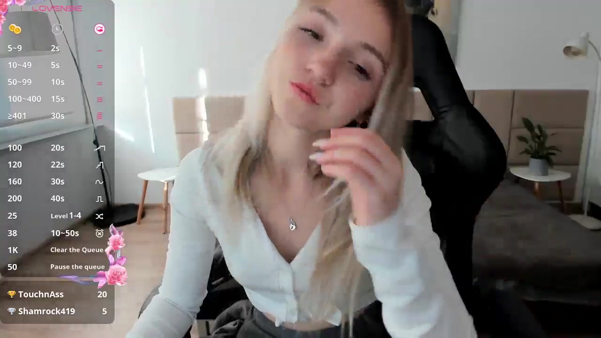 Gallery image thumbnail from Daisyy's myfreecams stream on, 10/17/2024, 14:29 image 6 of 20