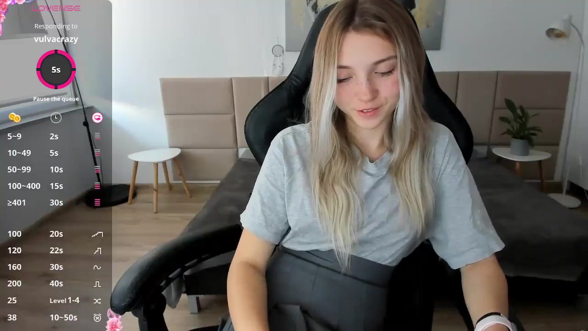 Gallery image thumbnail from Daisyy's myfreecams stream on, 10/17/2024, 15:02 image 7 of 20