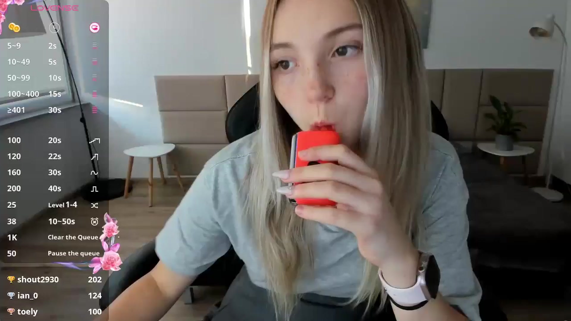 Gallery image thumbnail from Daisyy's myfreecams stream on, 10/17/2024, 15:02 image 1 of 20