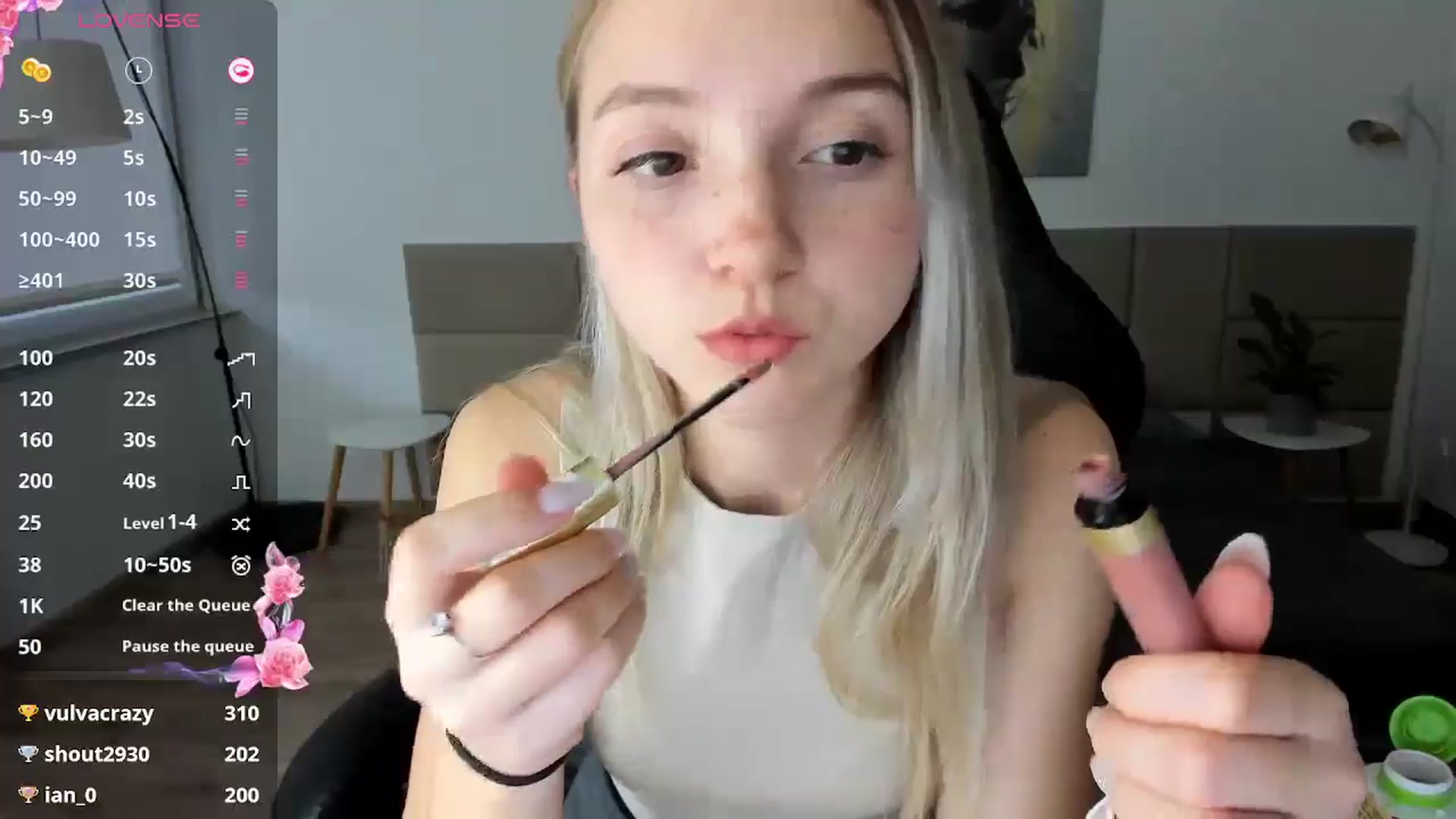 Gallery image thumbnail from Daisyy's myfreecams stream on, 10/17/2024, 15:50 image 13 of 20